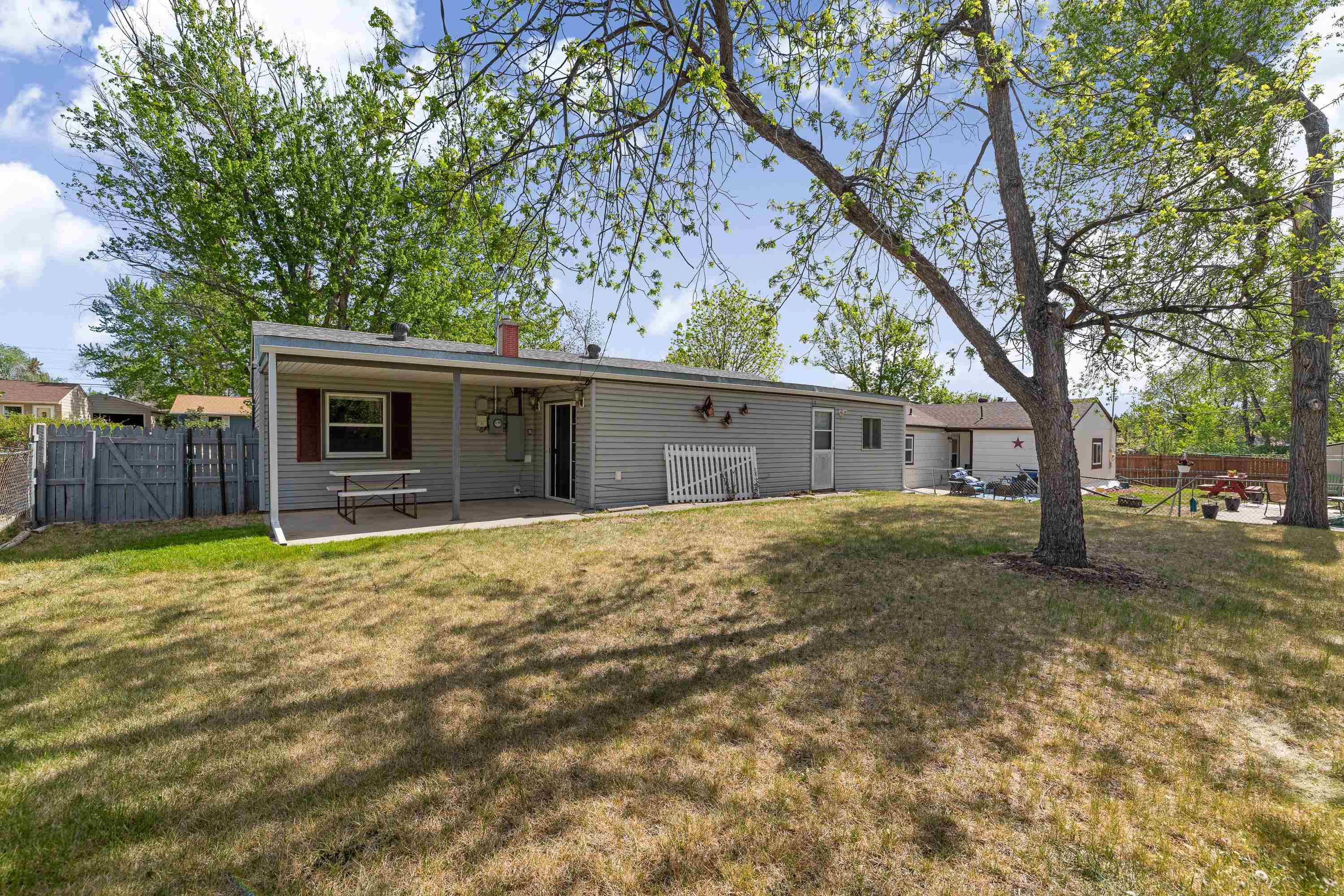 429 E Idaho Street Property Photo 17