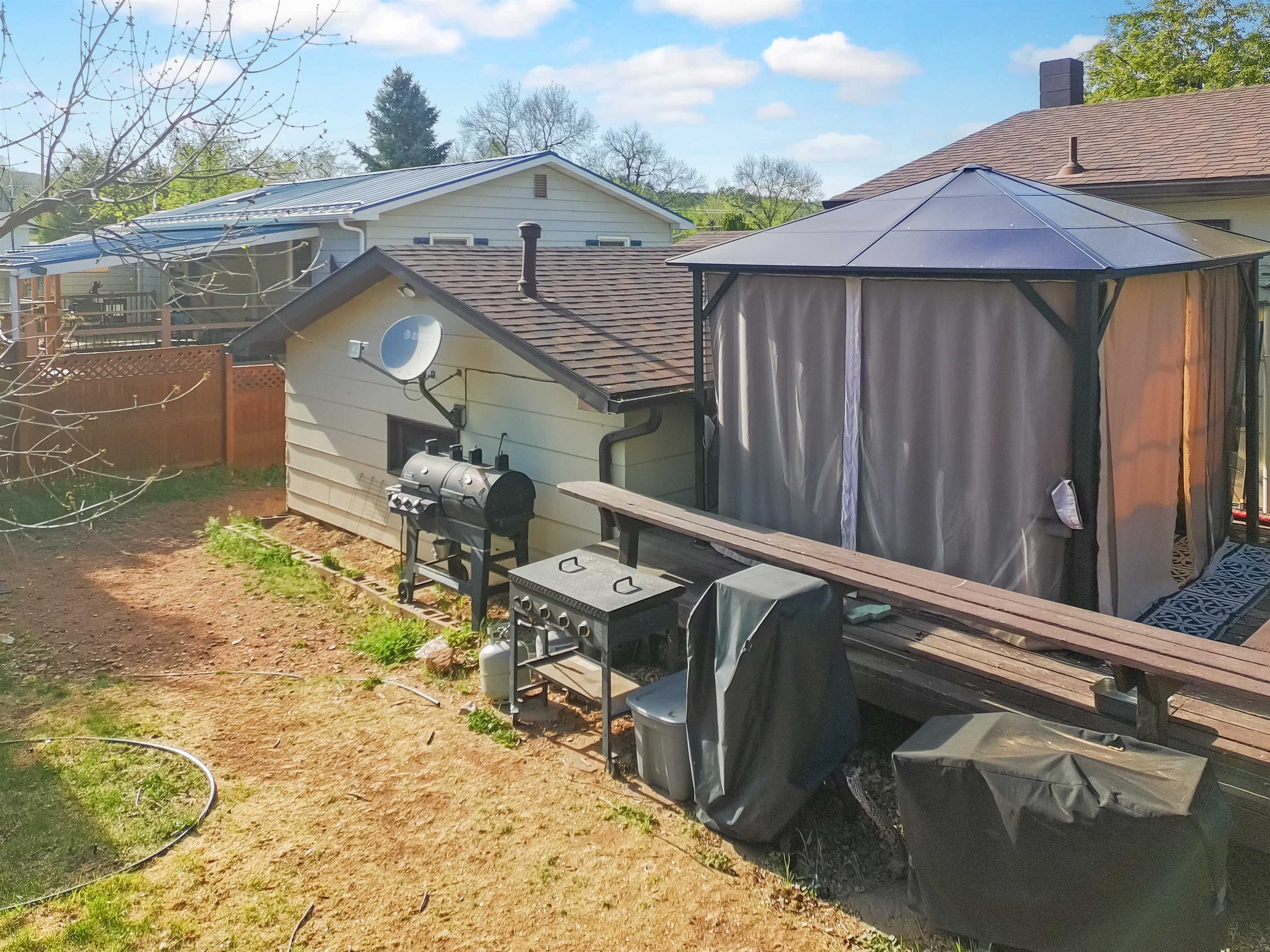2111 Baltimore Avenue Property Photo 5