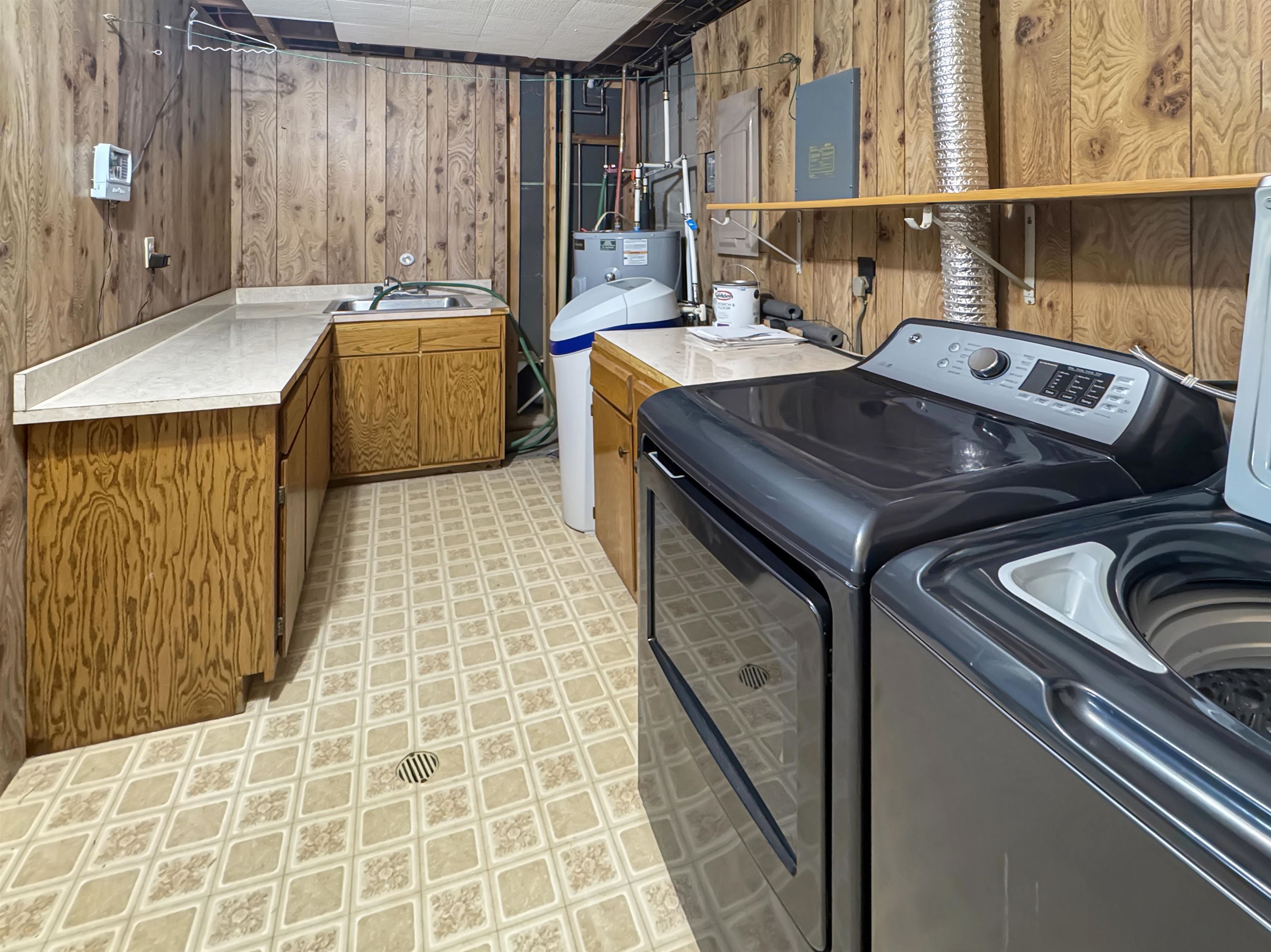 2111 Baltimore Avenue Property Photo 22