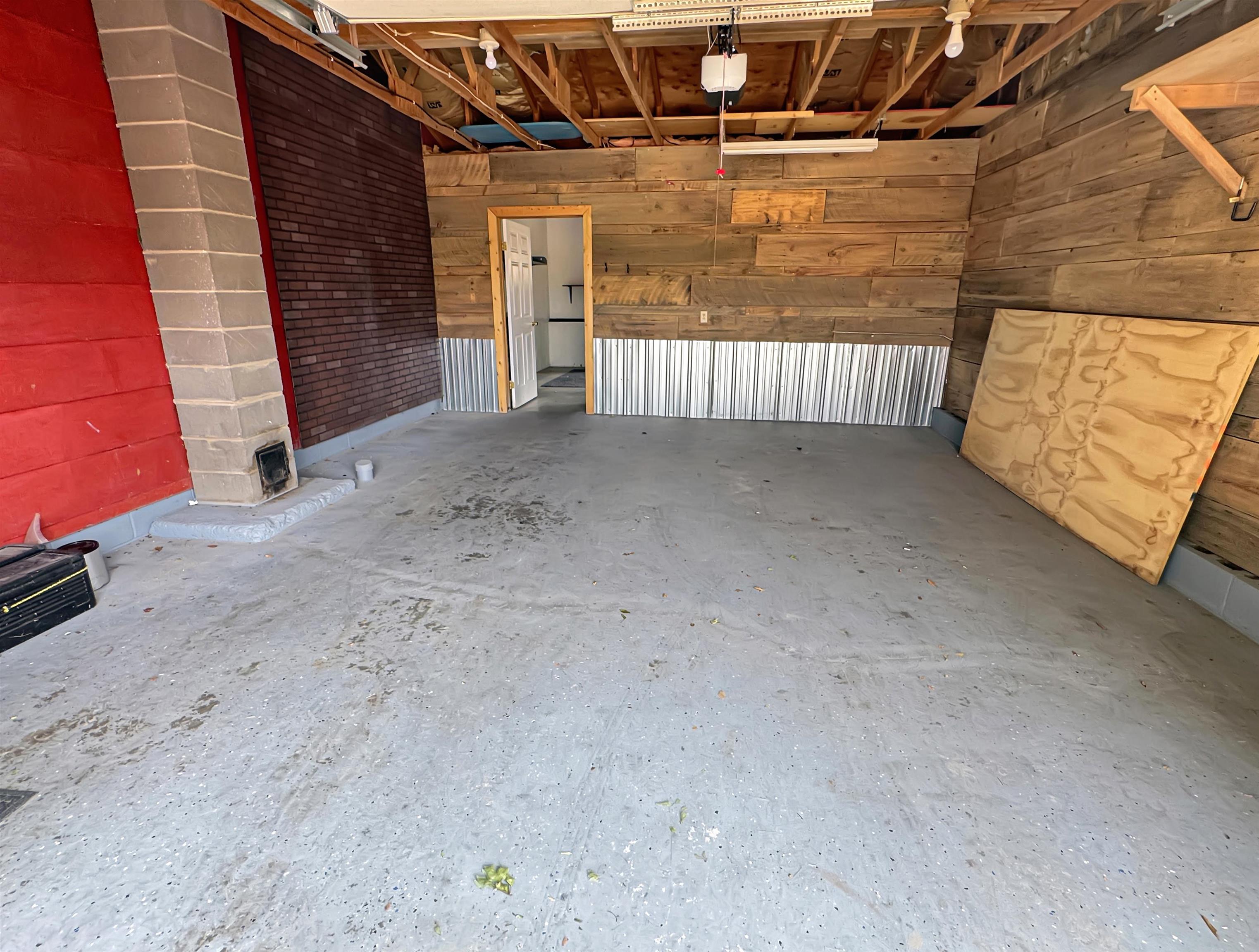 2111 Baltimore Avenue Property Photo 25