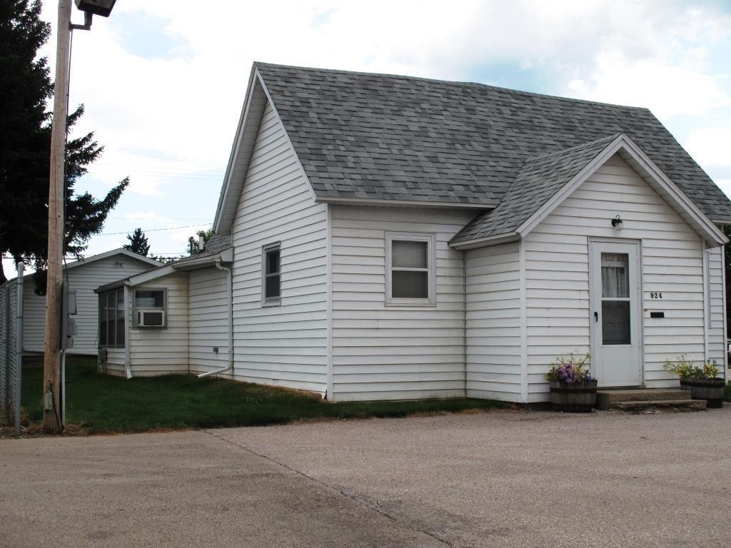 924 Main Street Property Photo 2