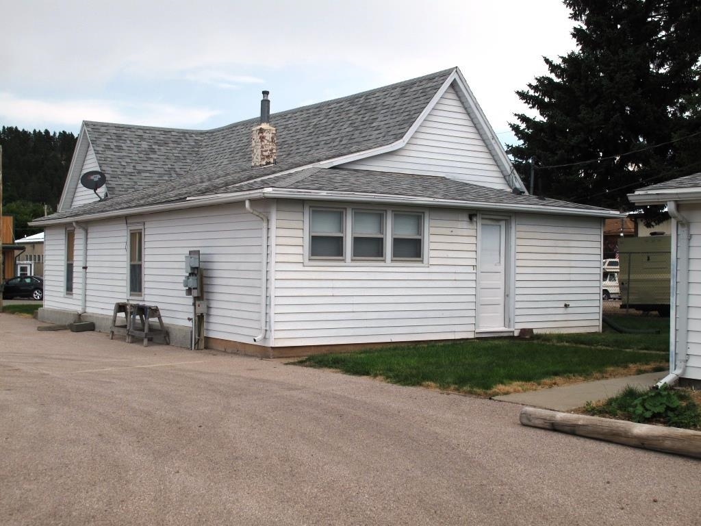 924 Main Street Property Photo 5