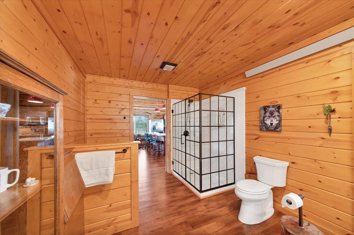 11906 Mountain Lion Lane Property Photo 15