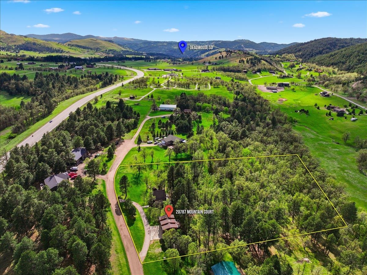 20787 Mountain Court Property Photo 8