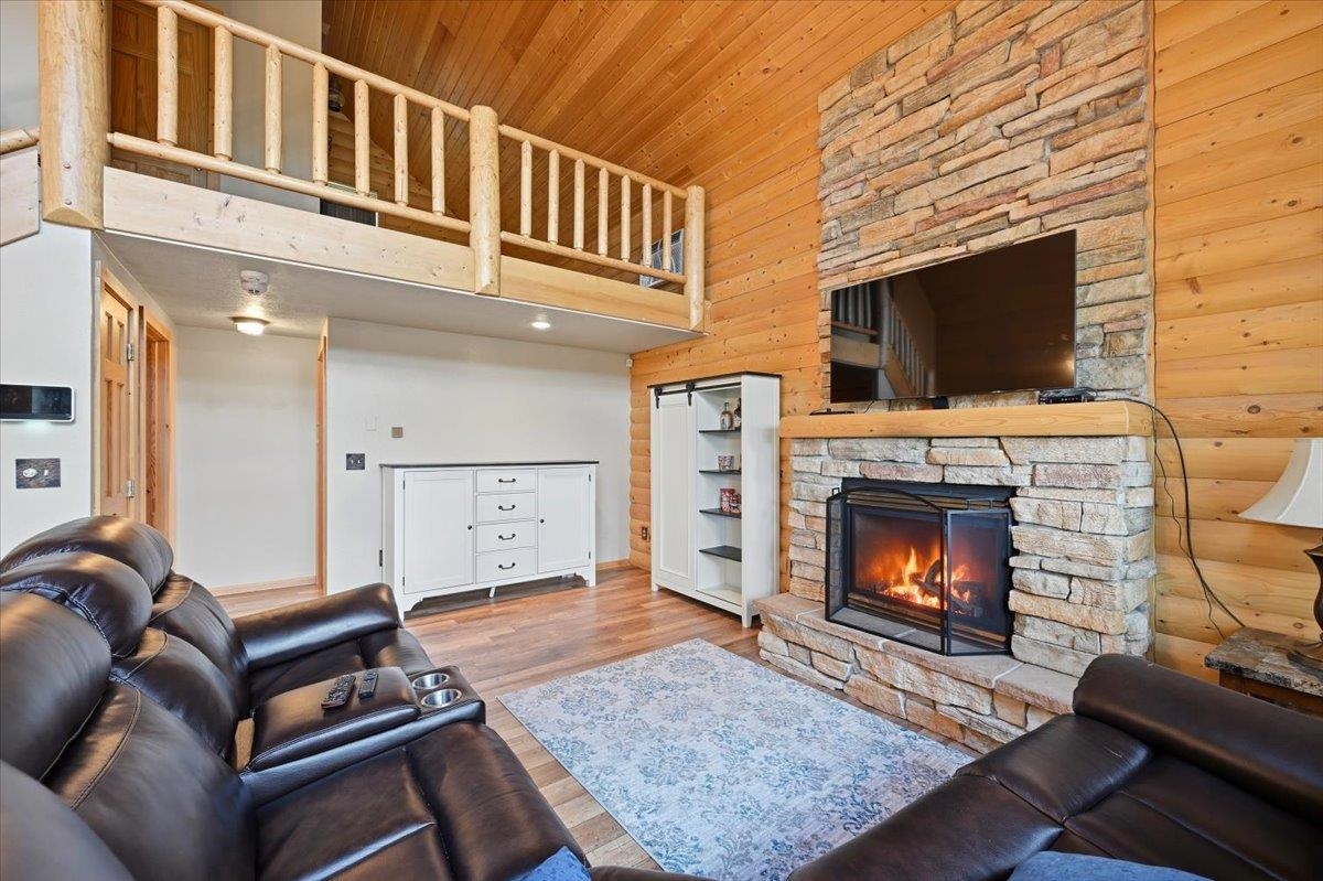 20787 Mountain Court Property Photo 15
