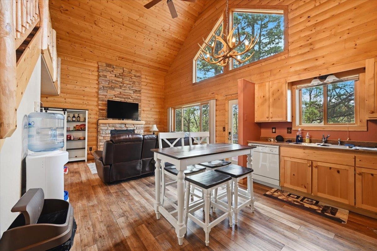 20787 Mountain Court Property Photo 18