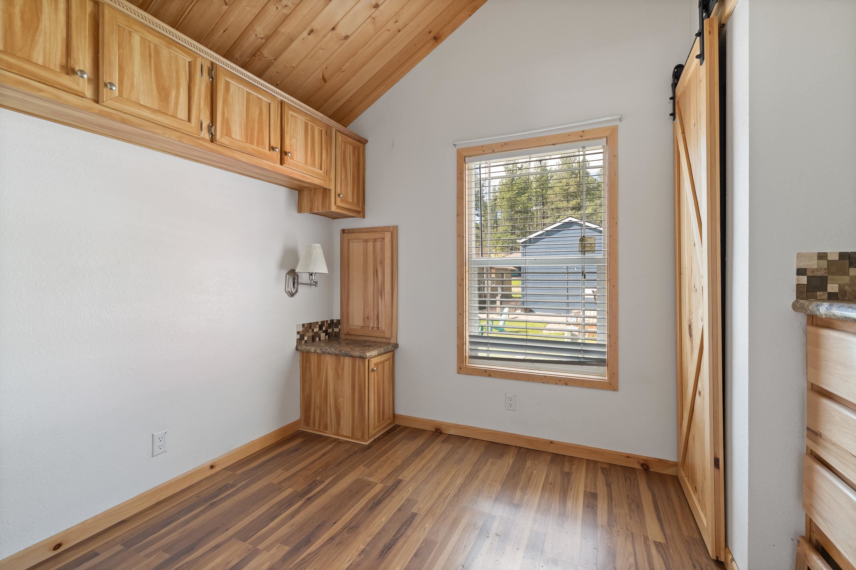 23570 Highway 385 Property Photo 10