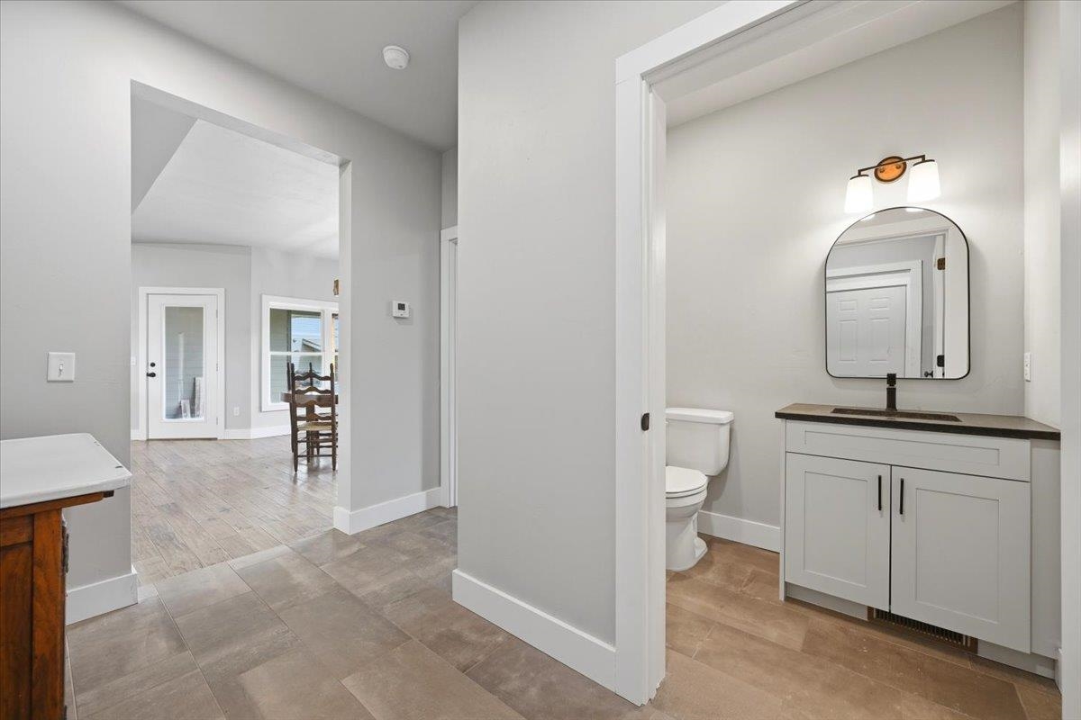 2301 Bridgestone Cir Property Photo 13