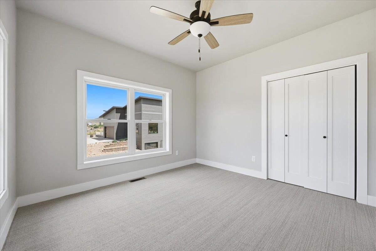 2301 Bridgestone Cir Property Photo 16