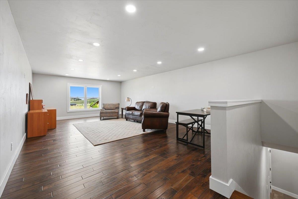 2301 Bridgestone Cir Property Photo 28