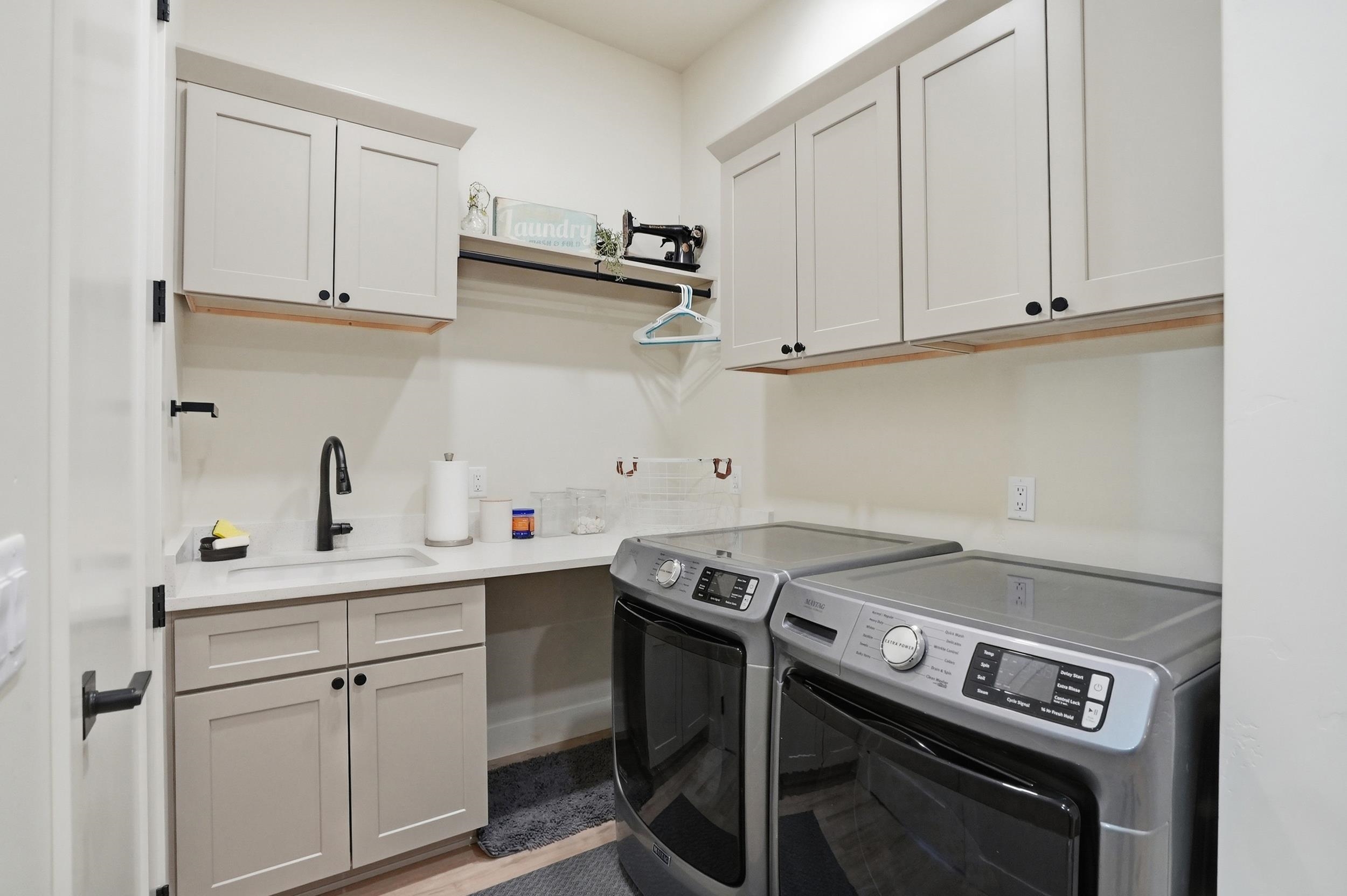 20208 Frog Pond Court Property Photo 28