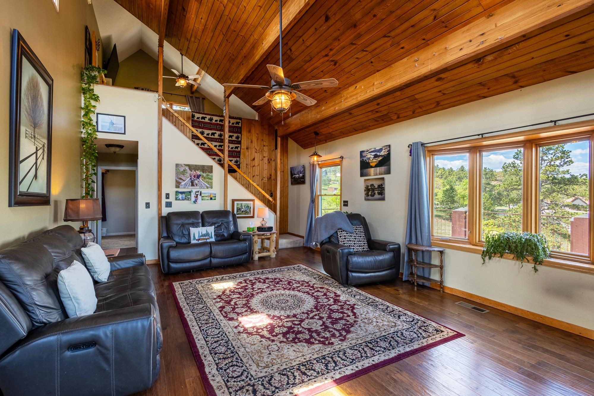 111 W Pine Street Property Photo 4