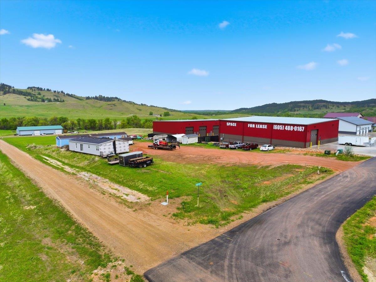 12048 Industry Place Property Photo 2