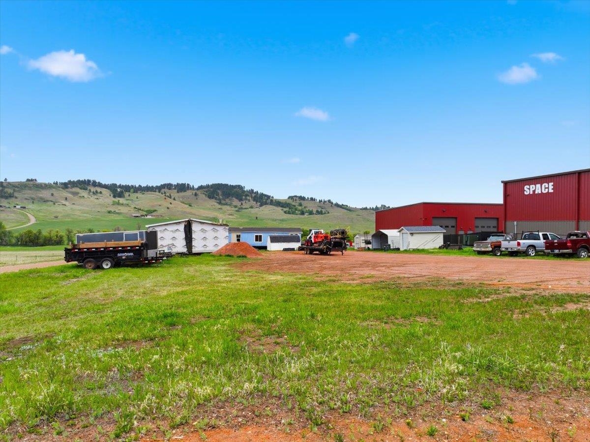 12048 Industry Place Property Photo 3