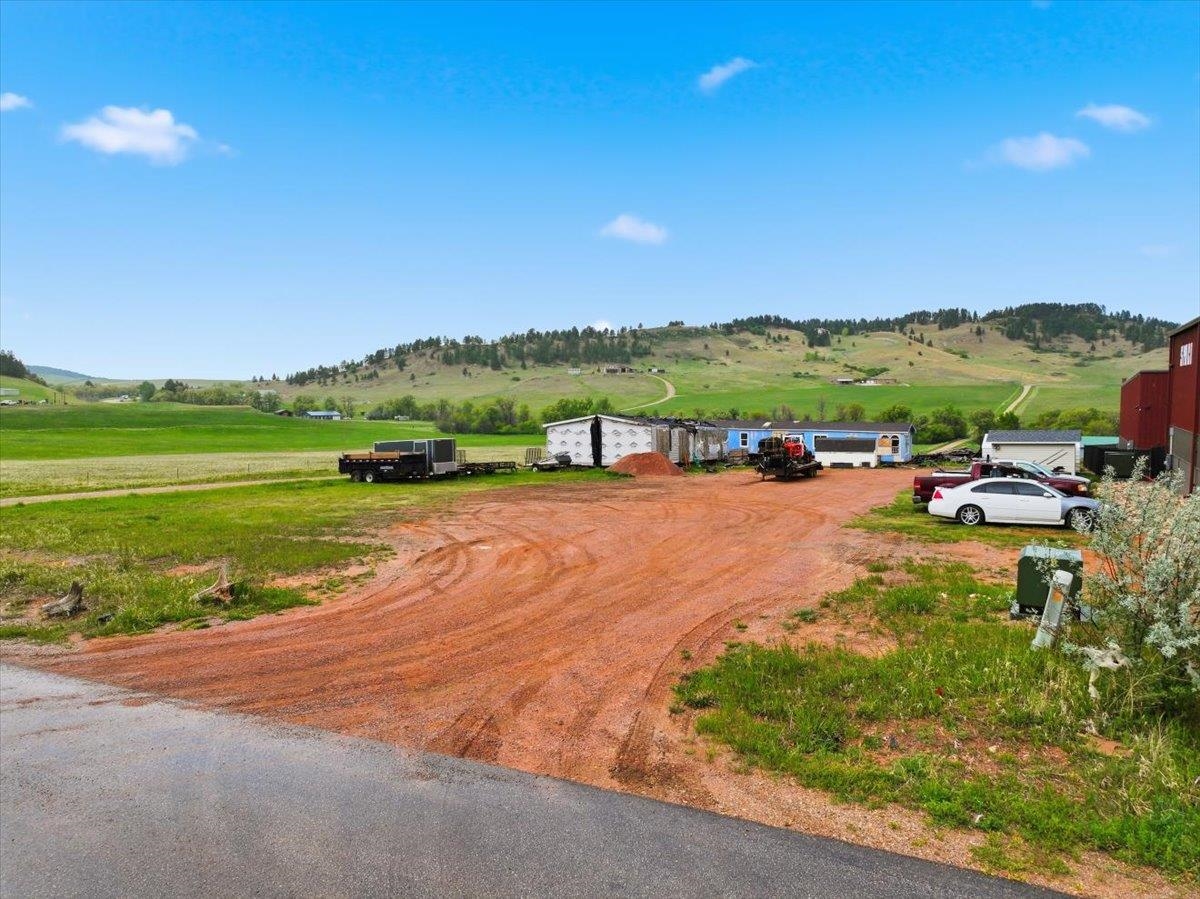 12048 Industry Place Property Photo 10