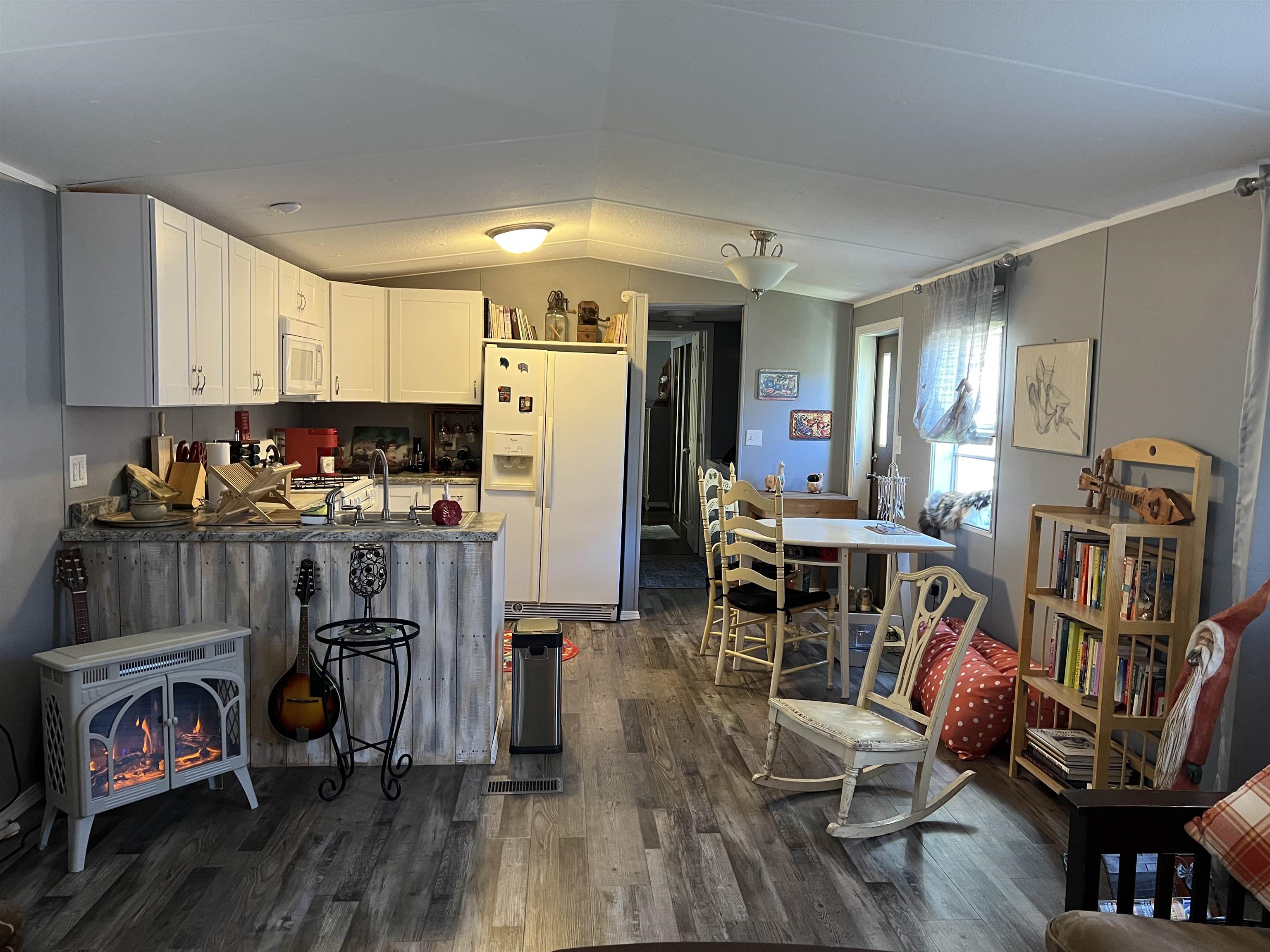 200 Charles Street Property Photo 3