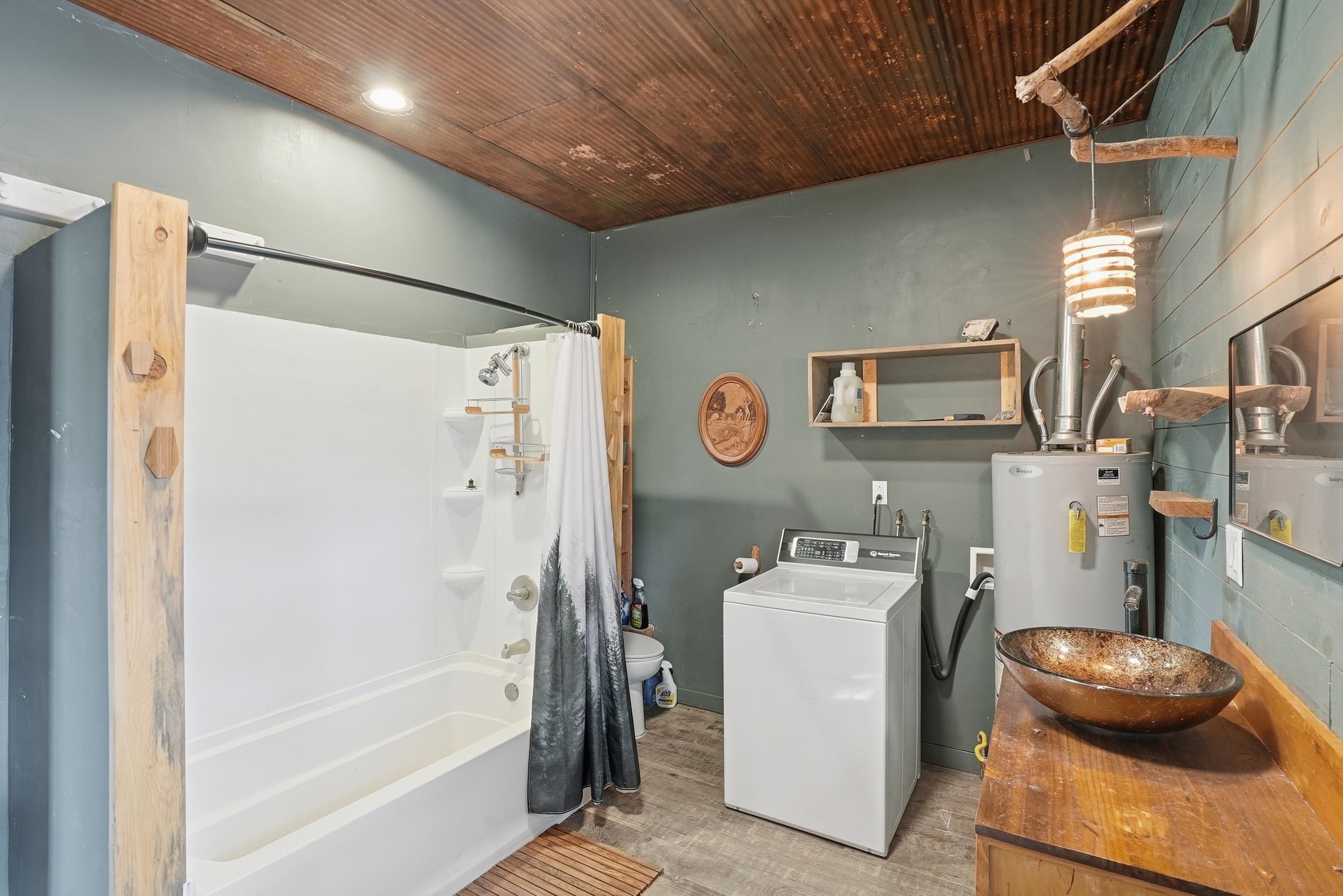 24427 Thovson Road Property Photo 13