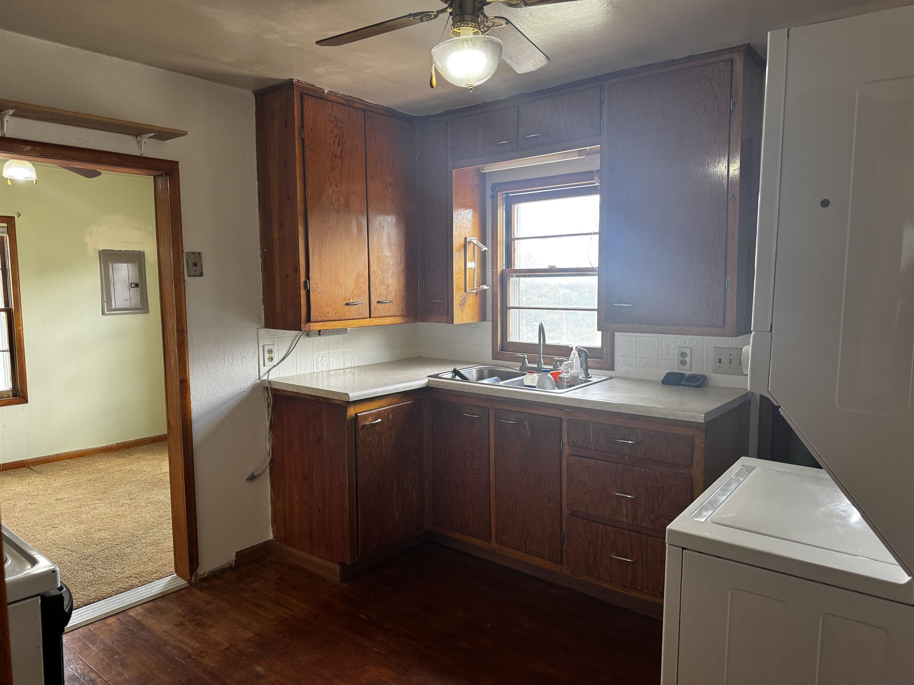 411 W Summit Street Property Photo 13