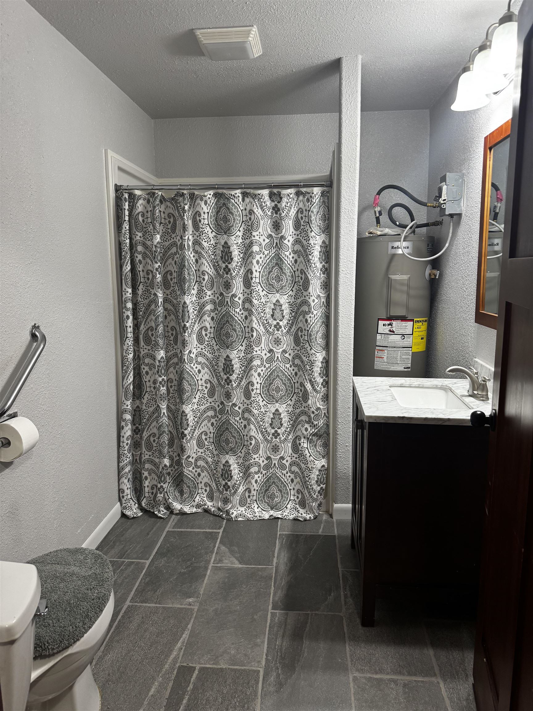 411 W Summit Street Property Photo 8