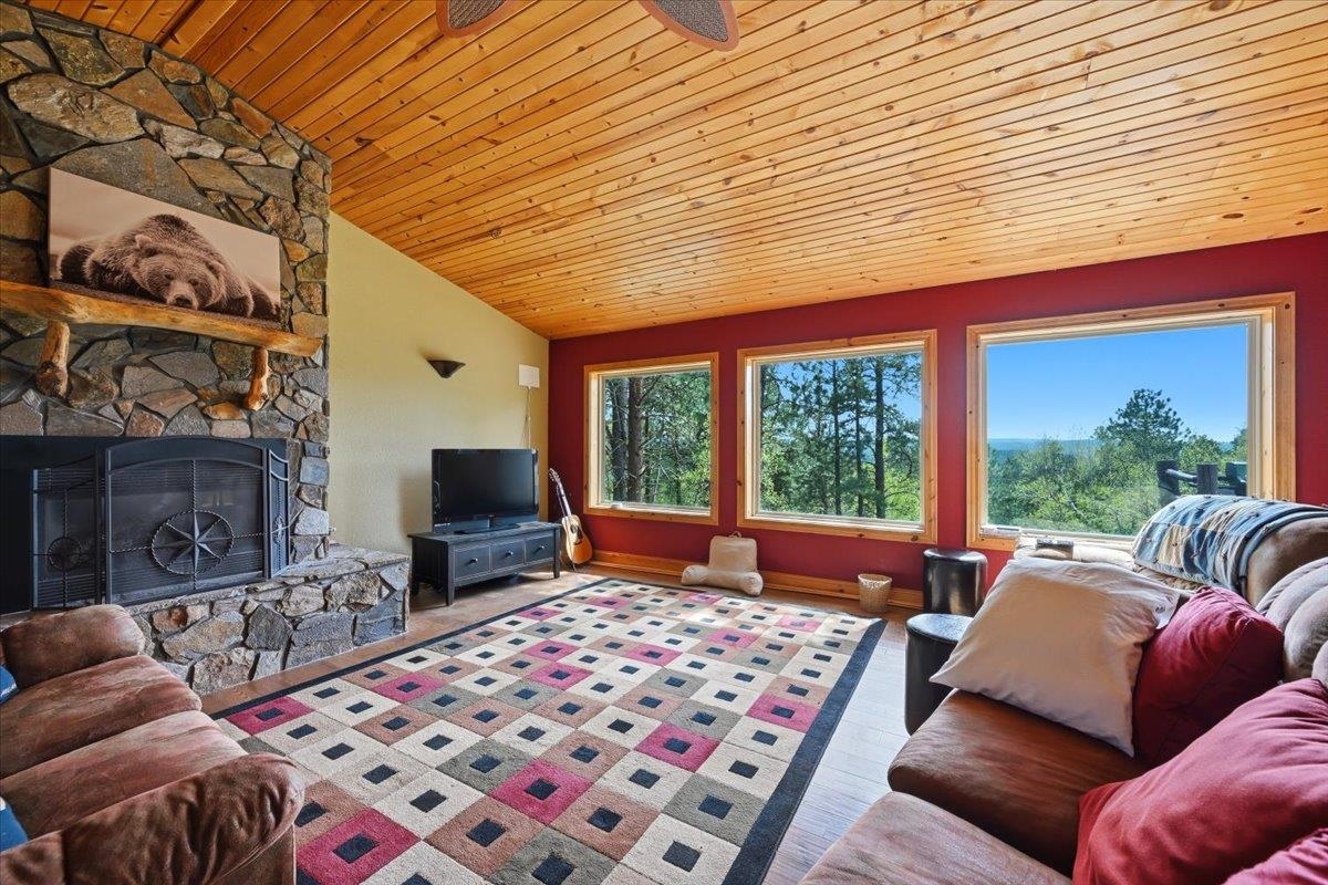 11025 Eagle Trail Property Photo 9