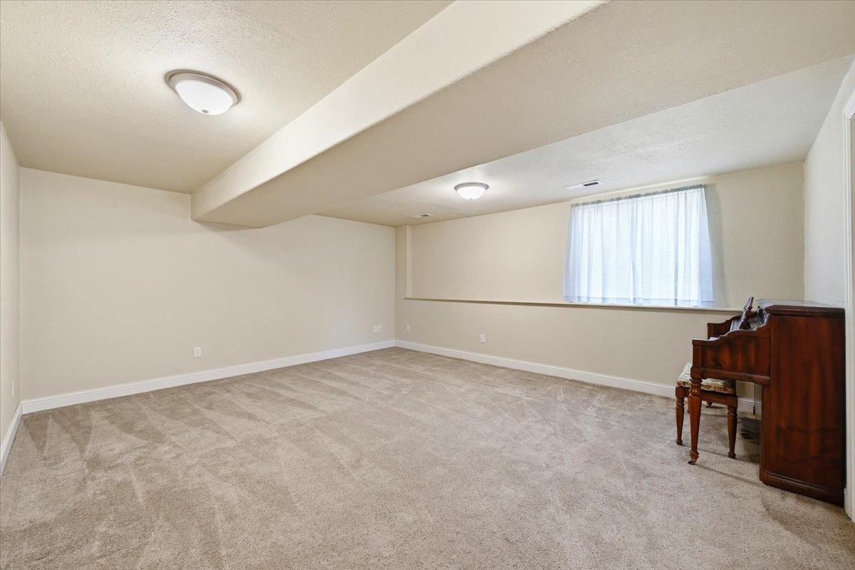 821 Ridgeview Property Photo 18