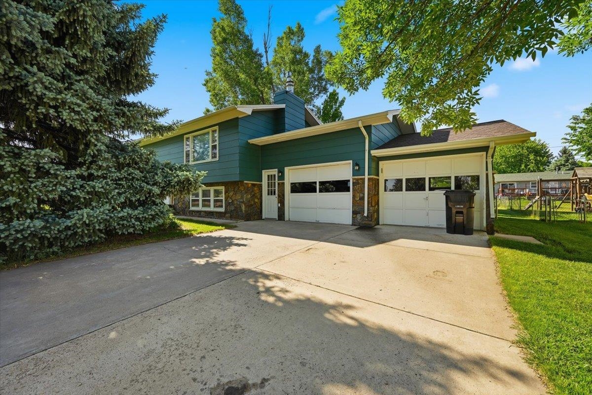 4 Swan Lane Property Photo 1