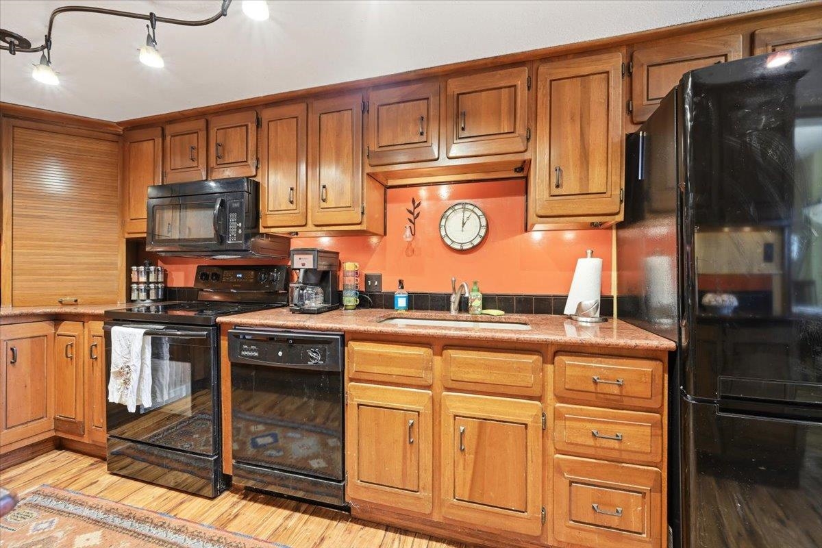 1615 9th Street Property Photo 5