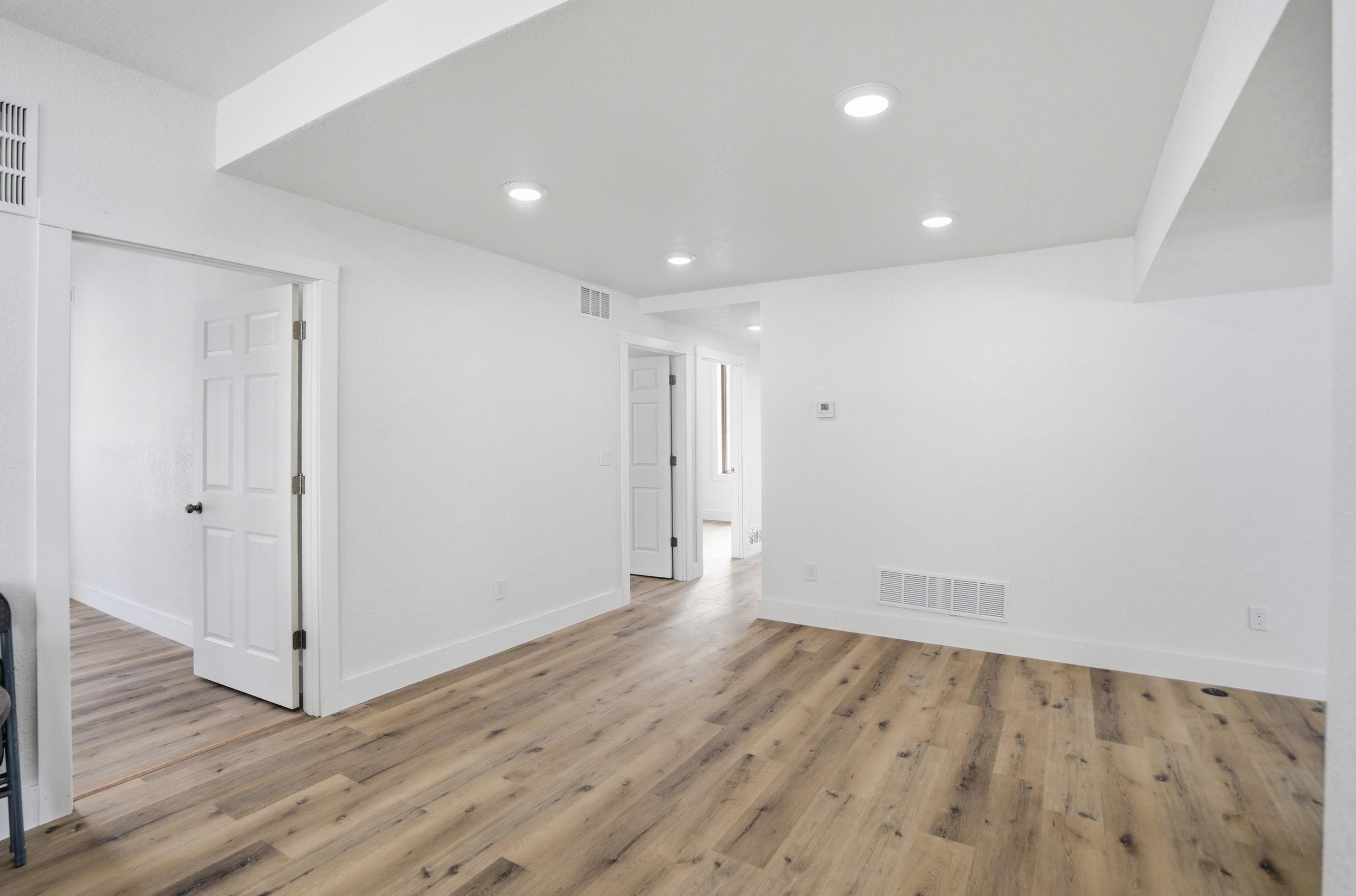 611 Railroad Avenue Property Photo 8
