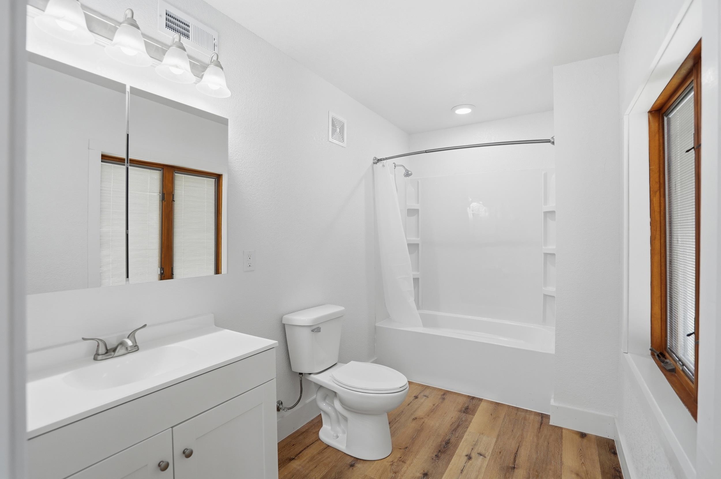 611 Railroad Avenue Property Photo 10