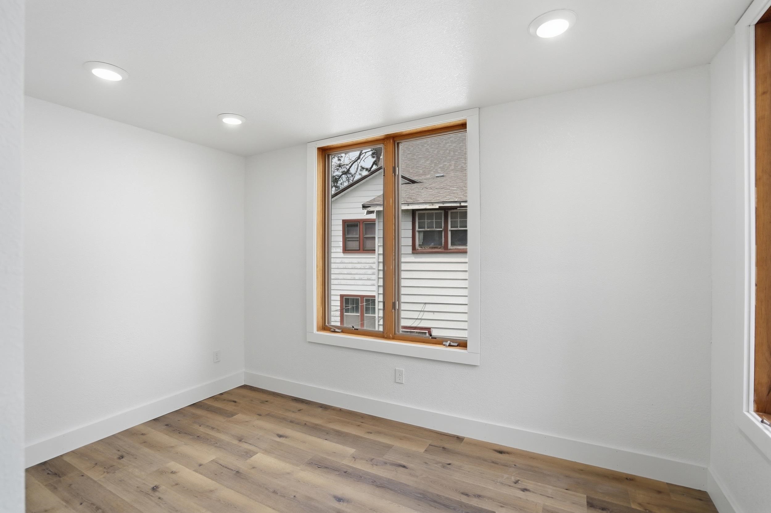 611 Railroad Avenue Property Photo 12