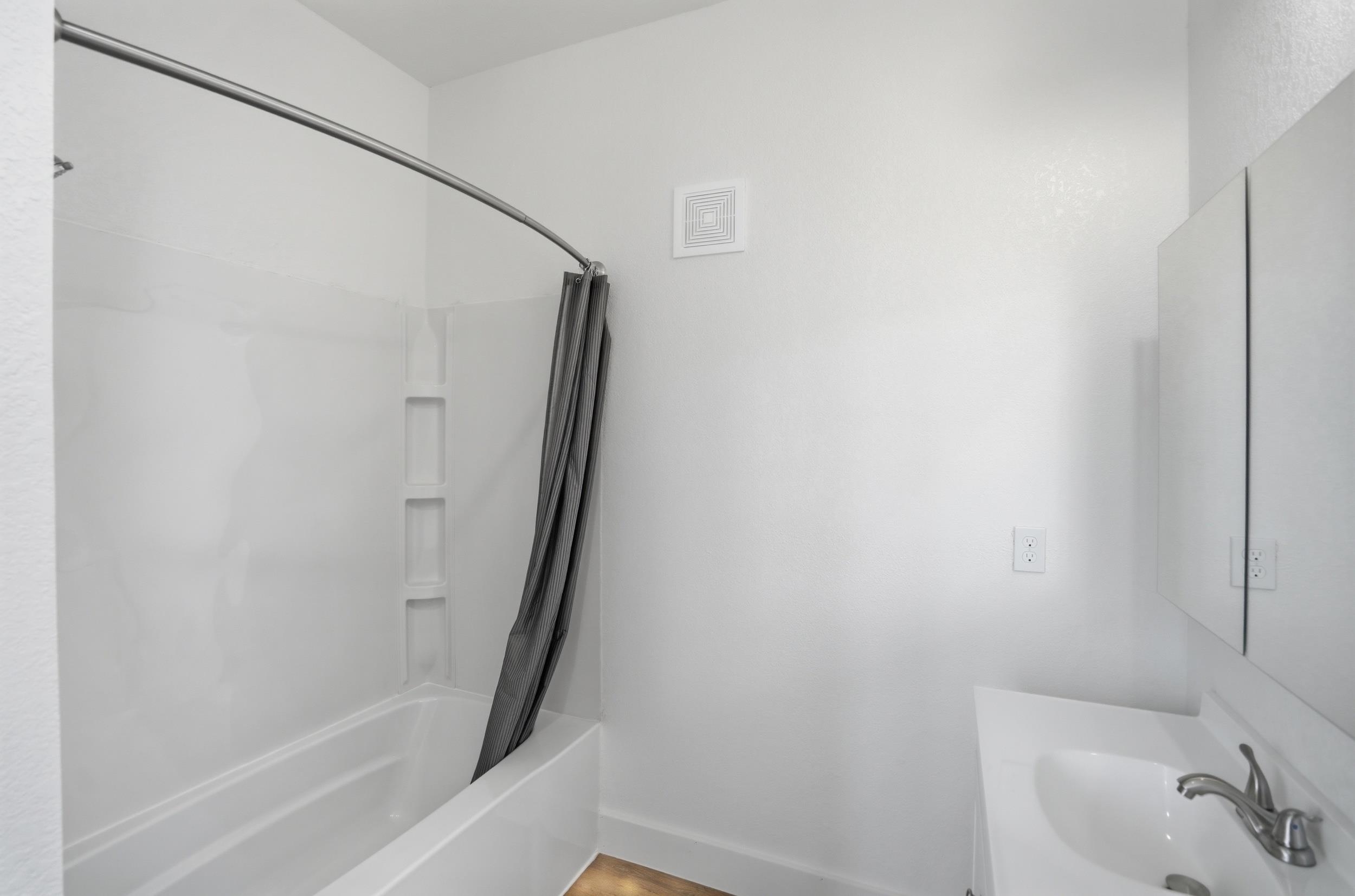 611 Railroad Avenue Property Photo 17