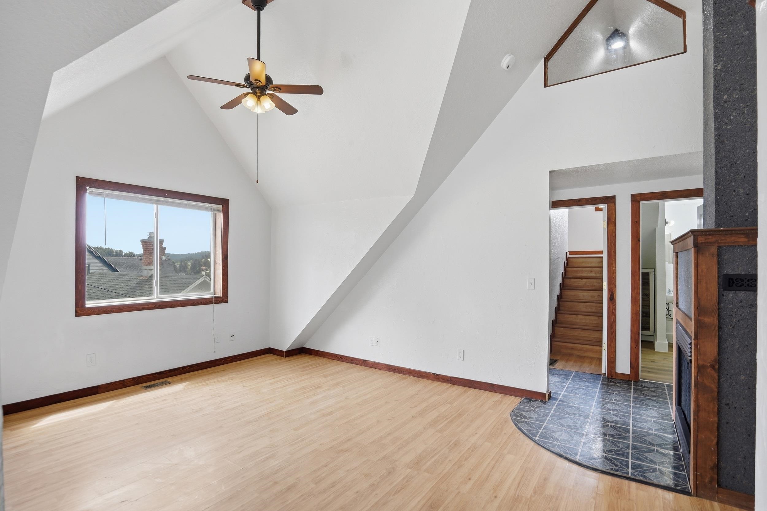 611 Railroad Avenue Property Photo 20