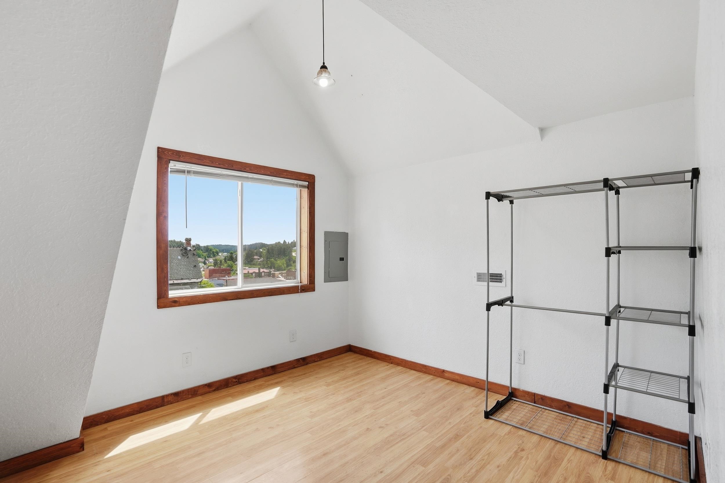611 Railroad Avenue Property Photo 22