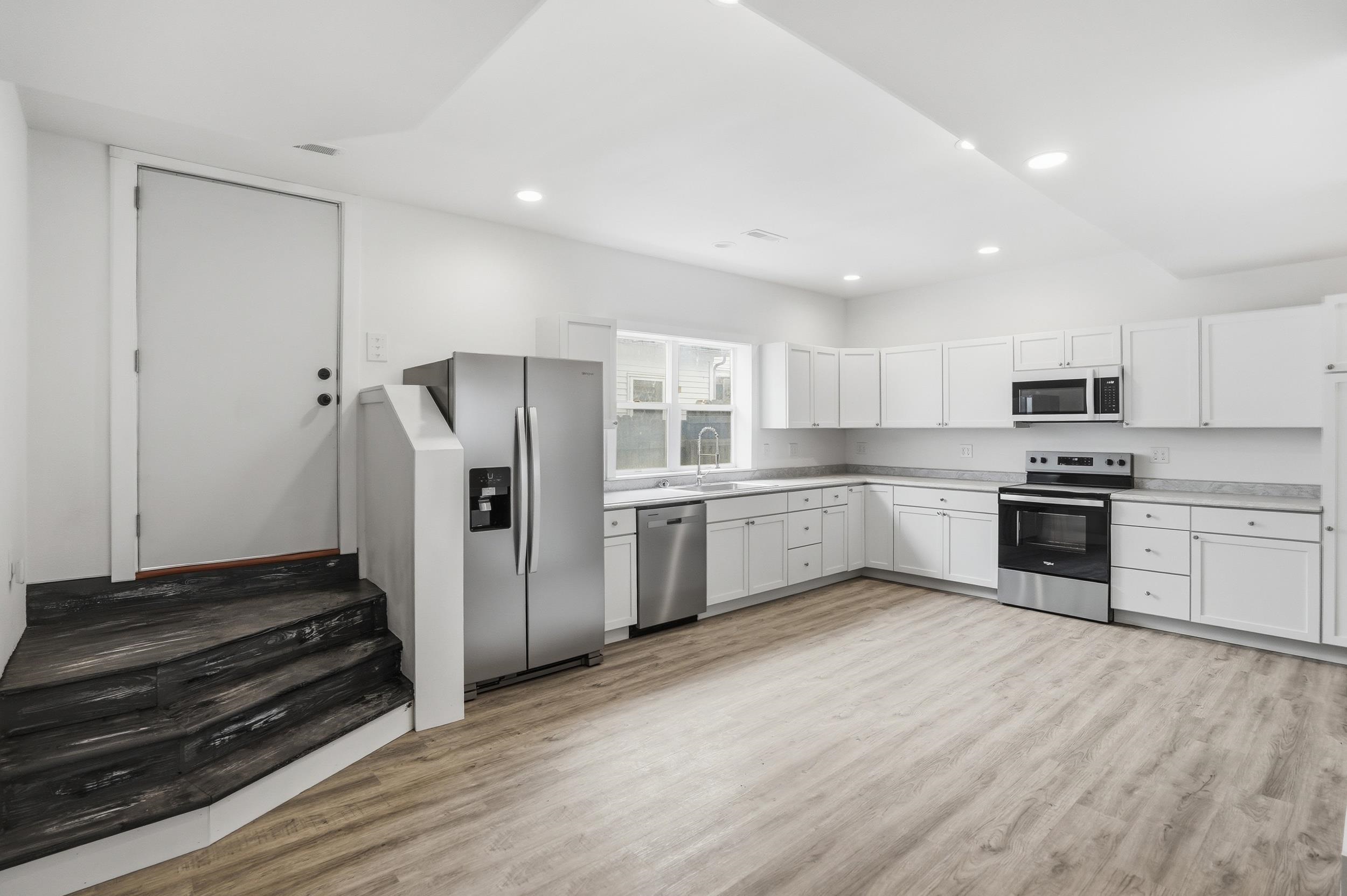 611 Railroad Avenue Property Photo 24
