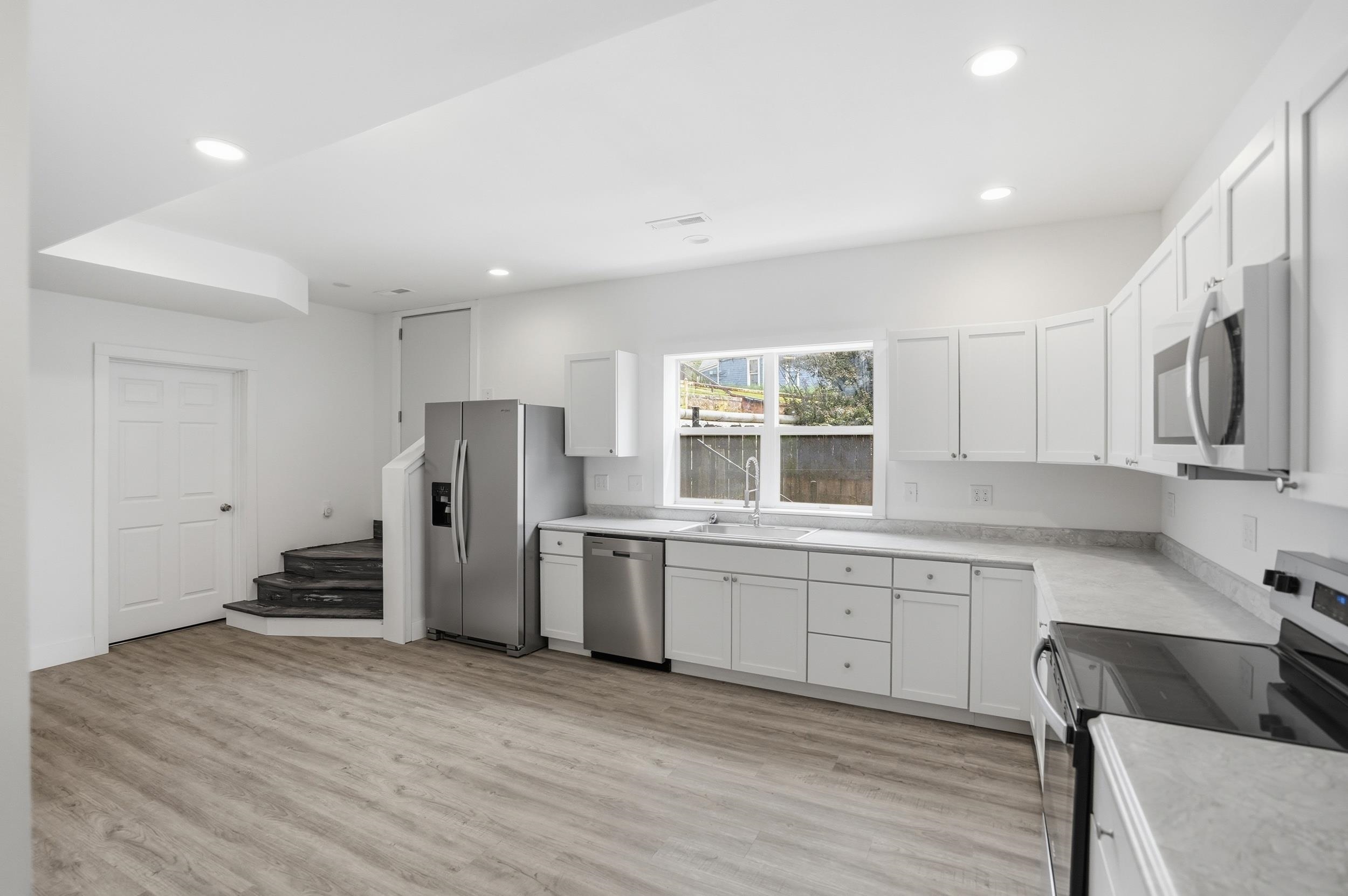 611 Railroad Avenue Property Photo 27