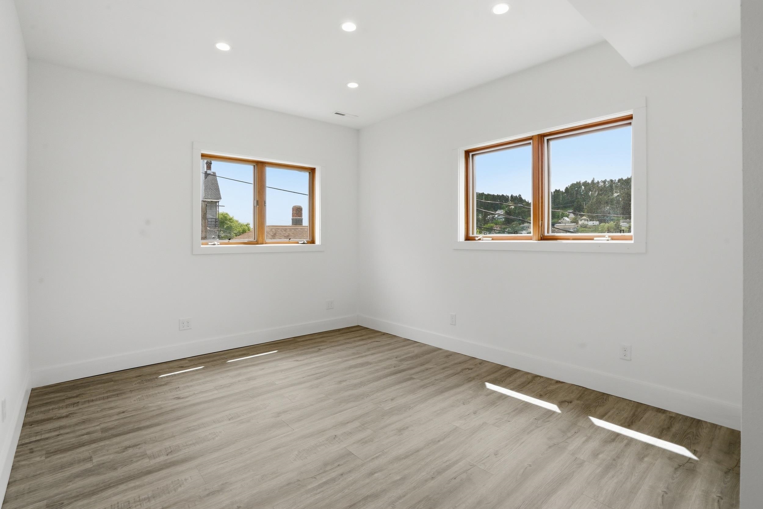 611 Railroad Avenue Property Photo 31