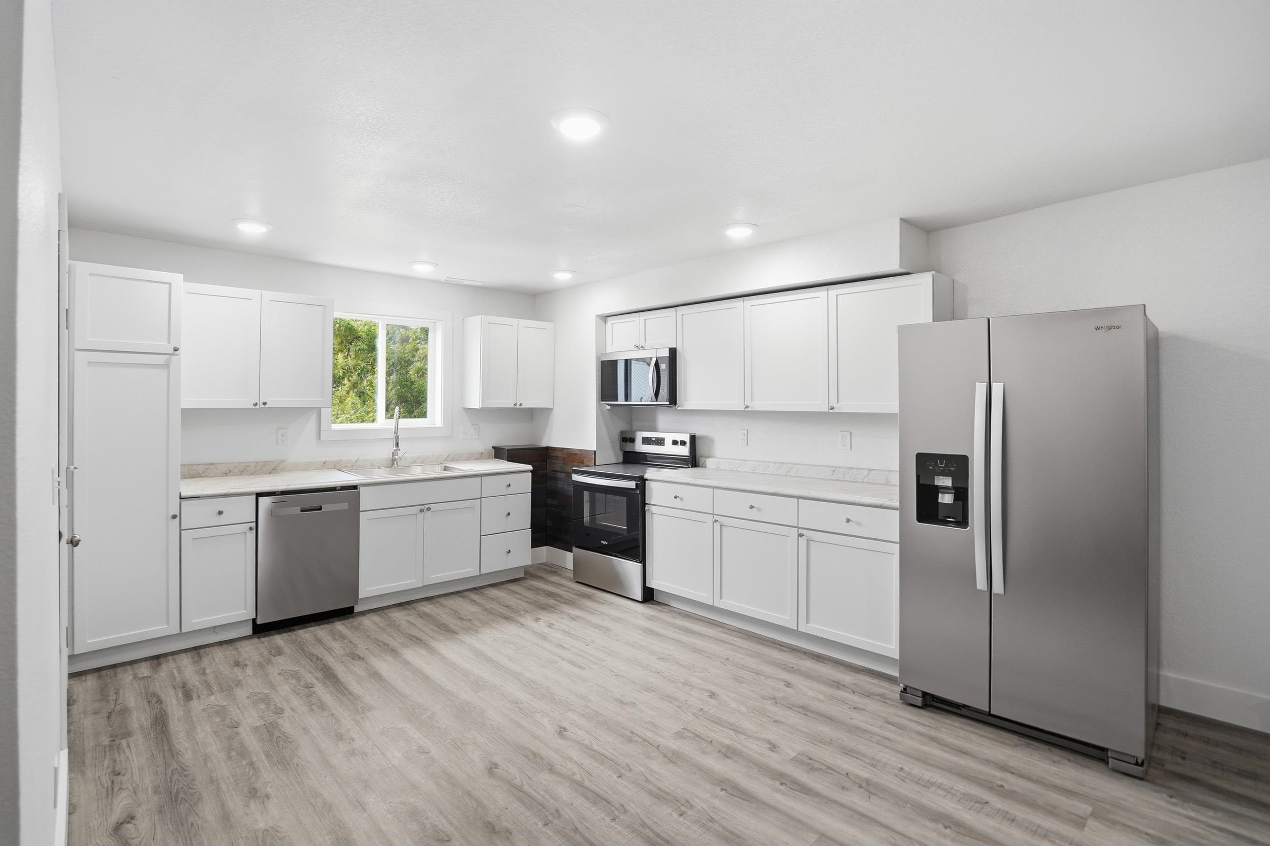 611 Railroad Avenue Property Photo 33