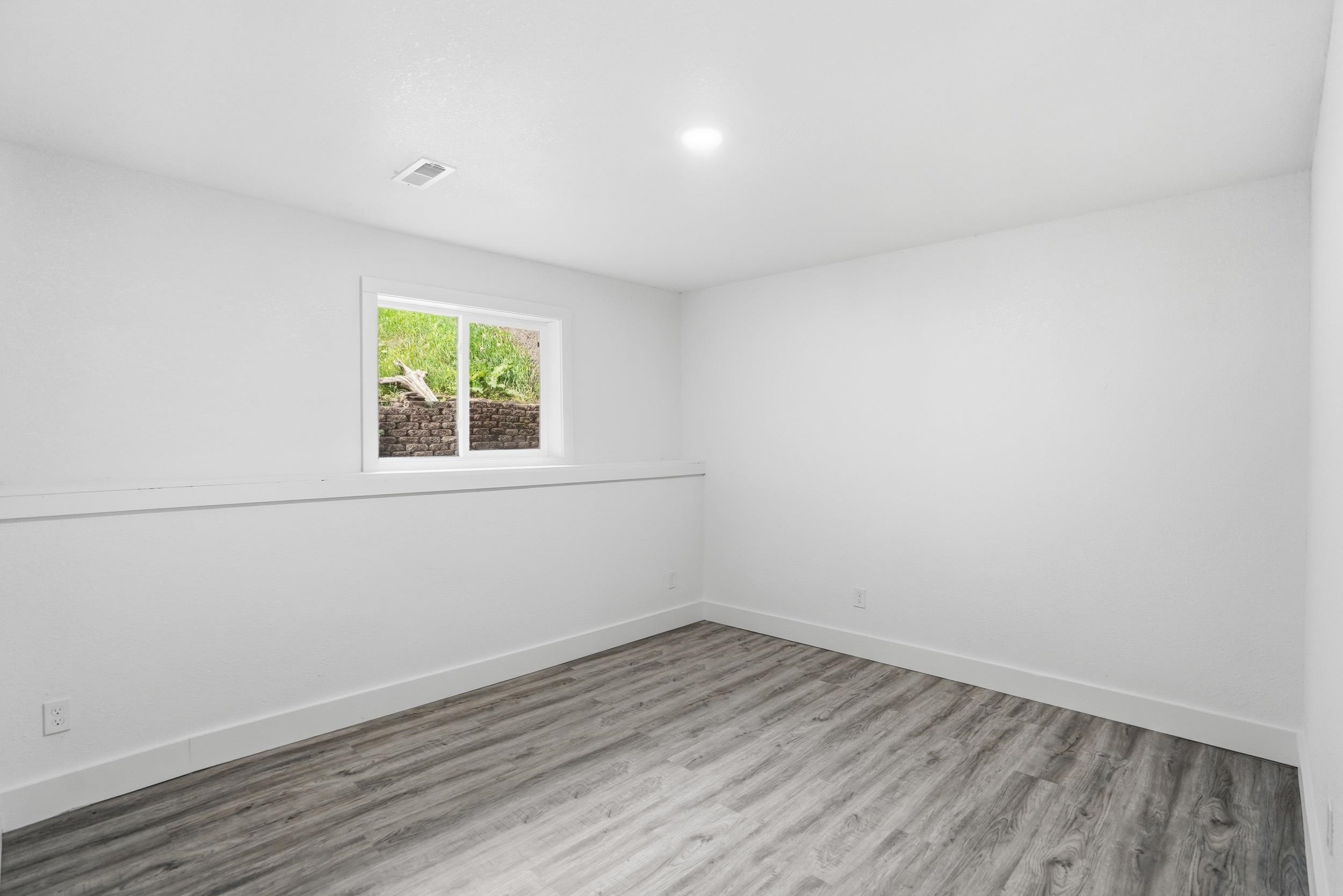 611 Railroad Avenue Property Photo 37