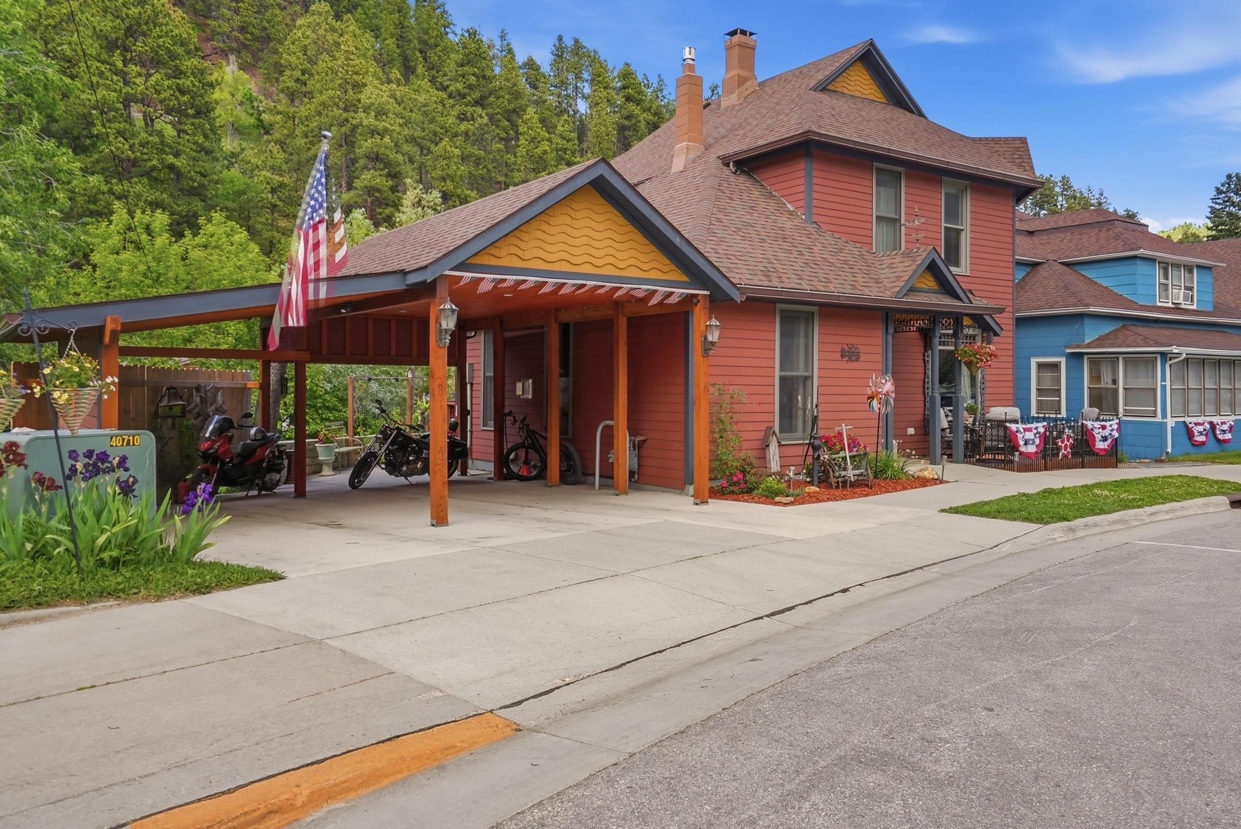 152 Charles Street Property Photo 2