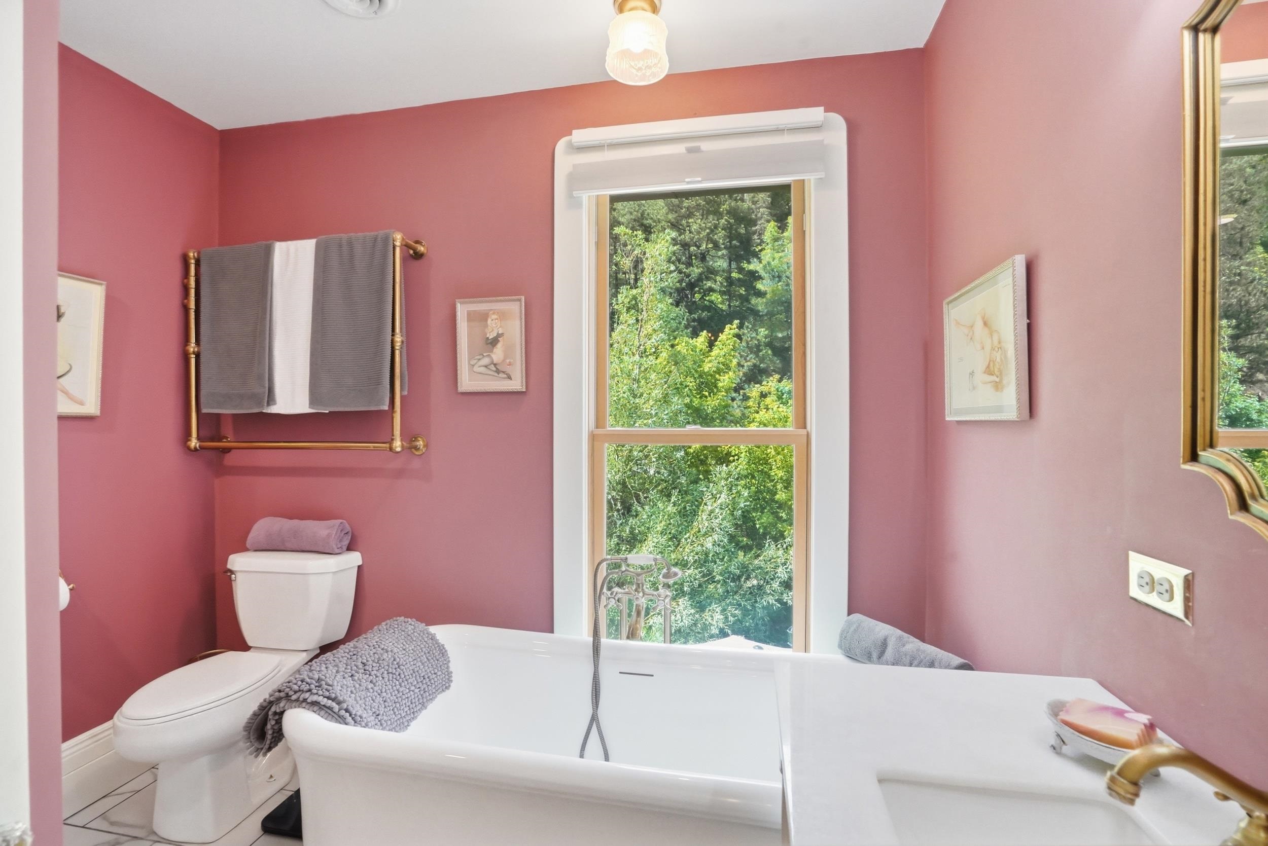 152 Charles Street Property Photo 18
