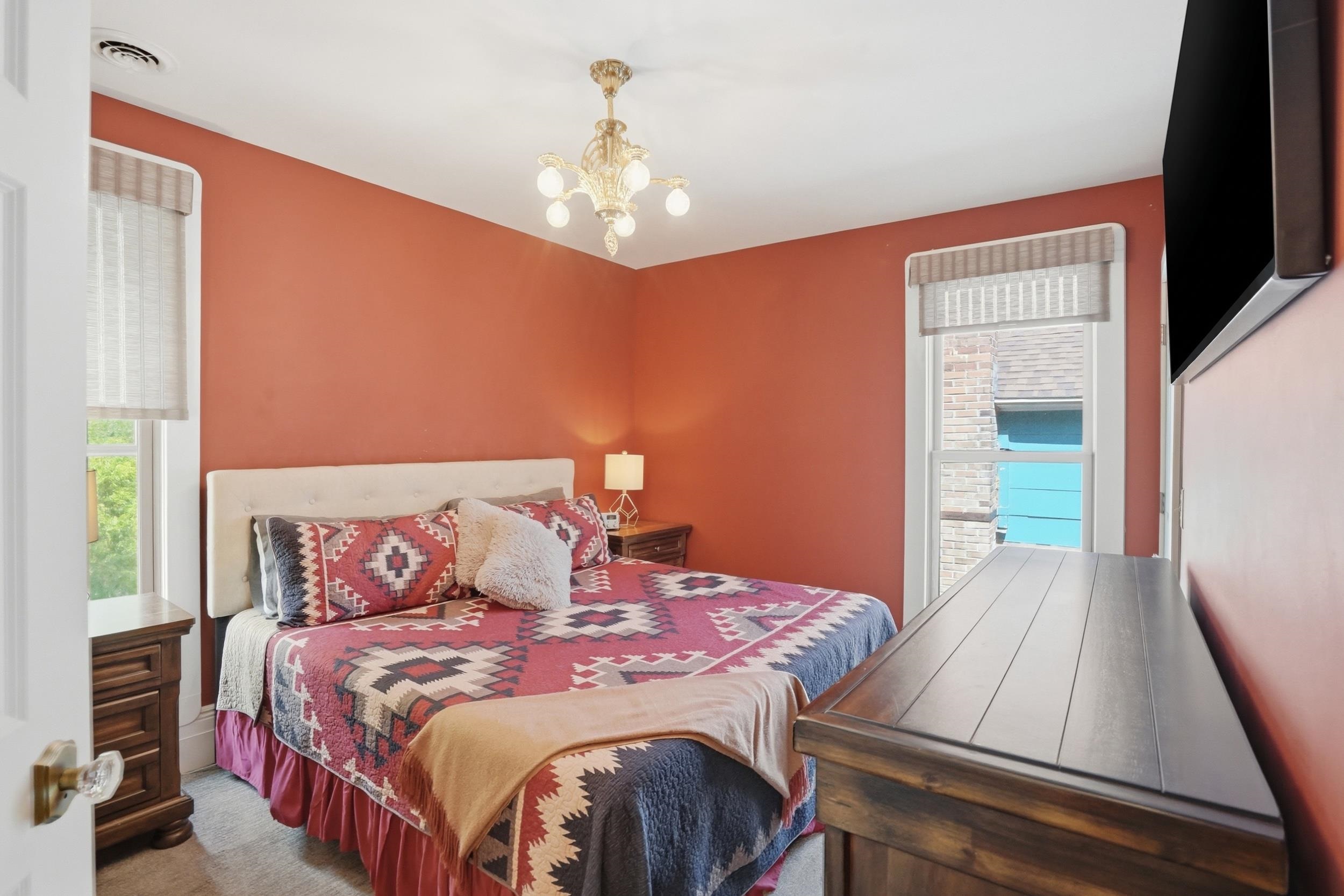 152 Charles Street Property Photo 20