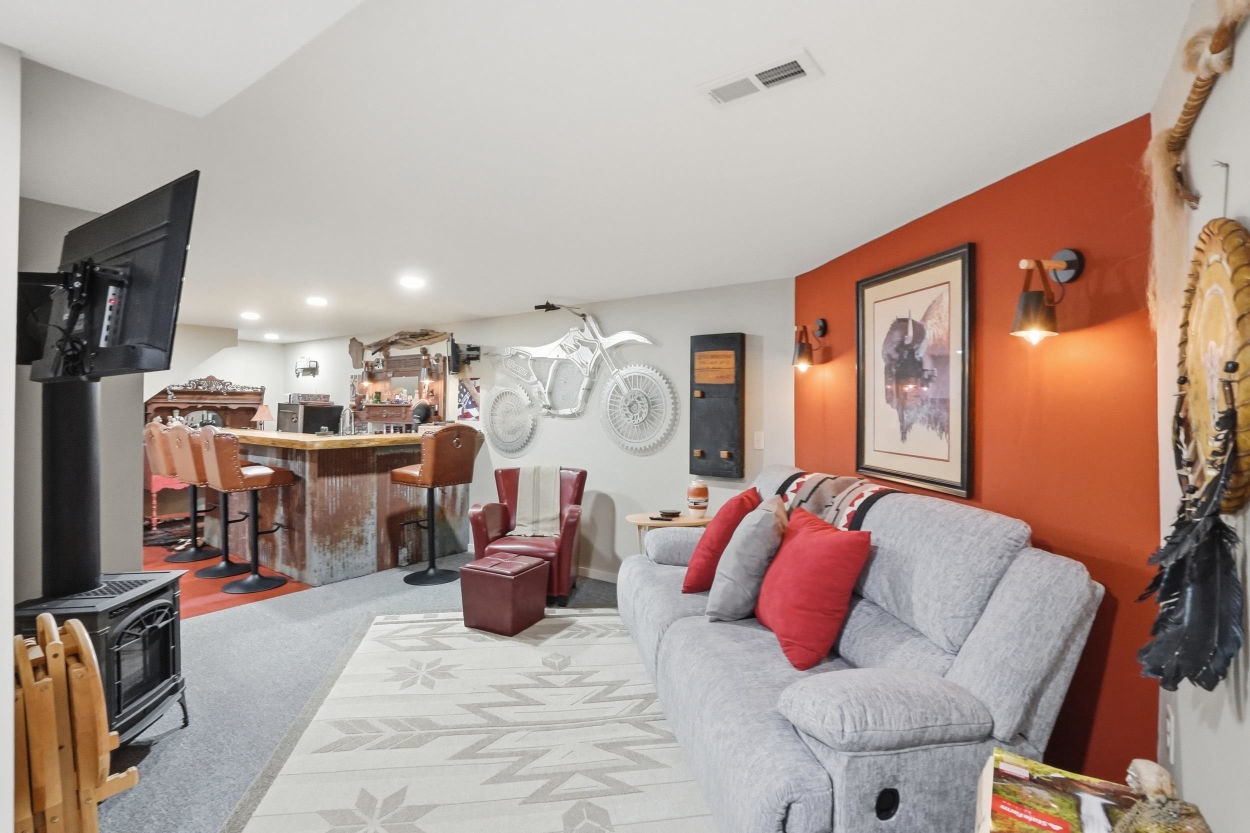 152 Charles Street Property Photo 31