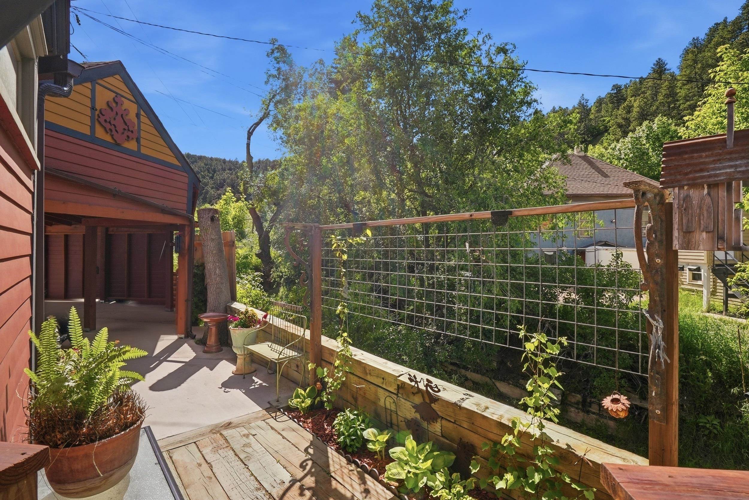 152 Charles Street Property Photo 37