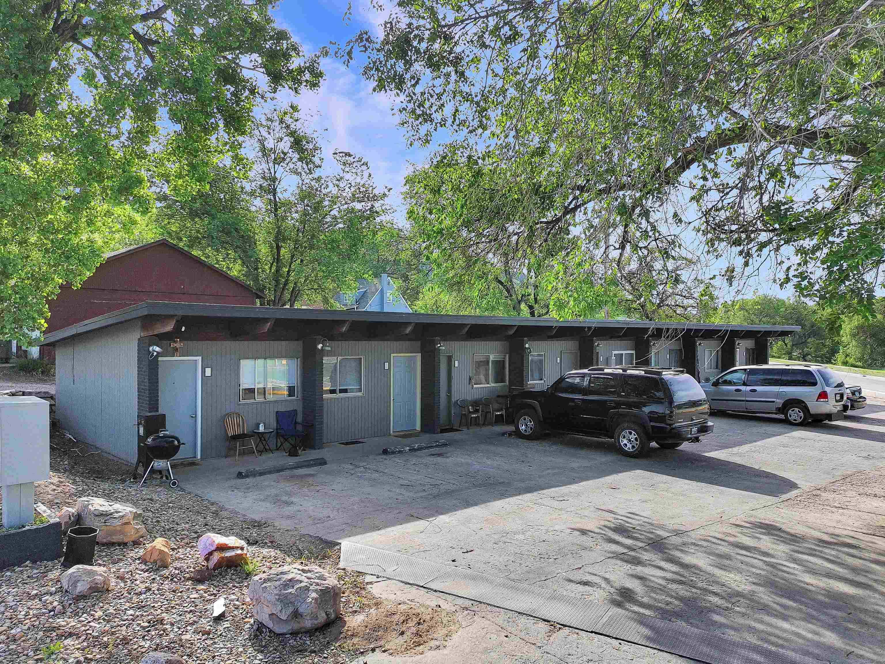 603 Jensen Highway Property Photo 6