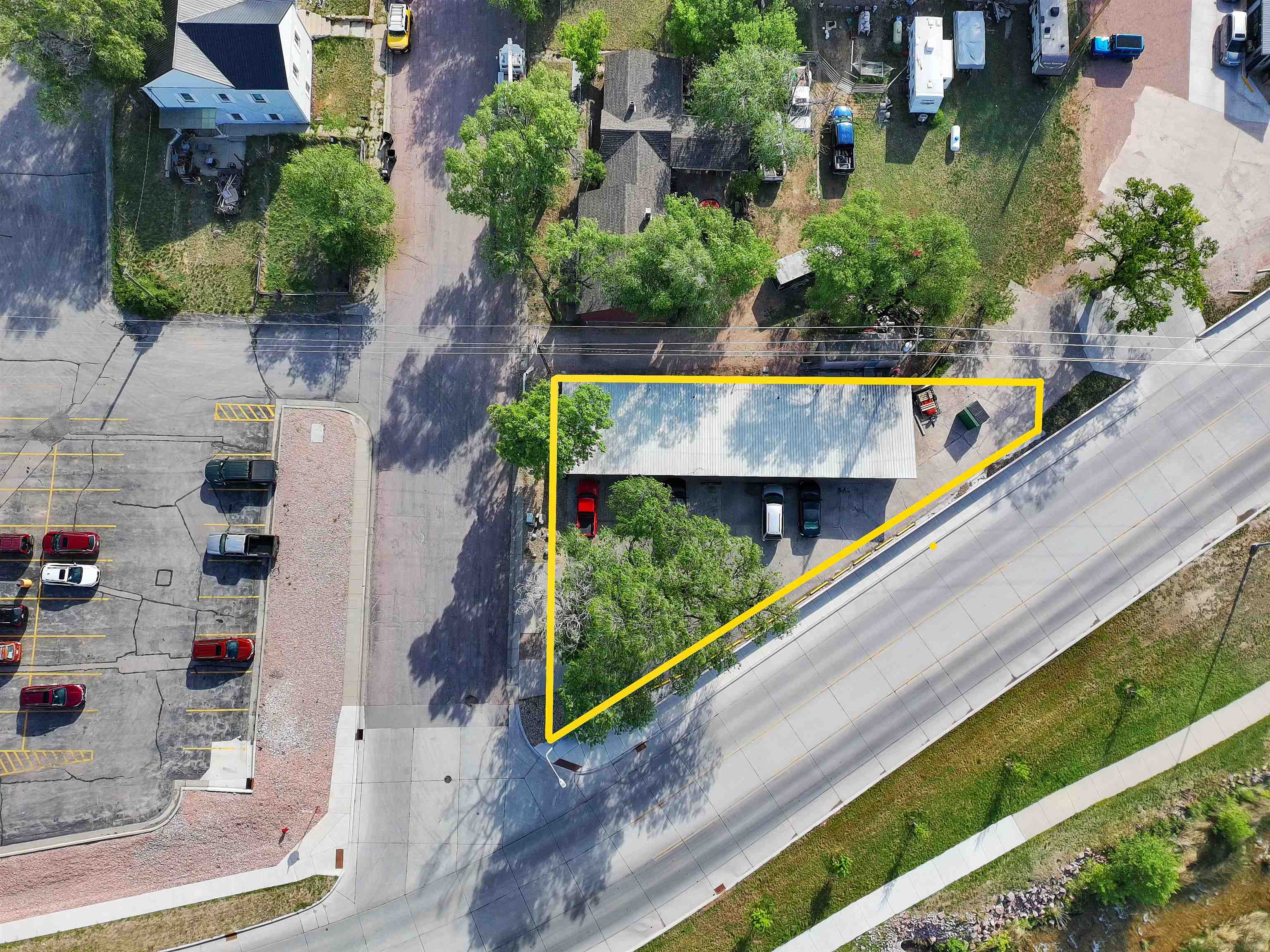 603 Jensen Highway Property Photo 13