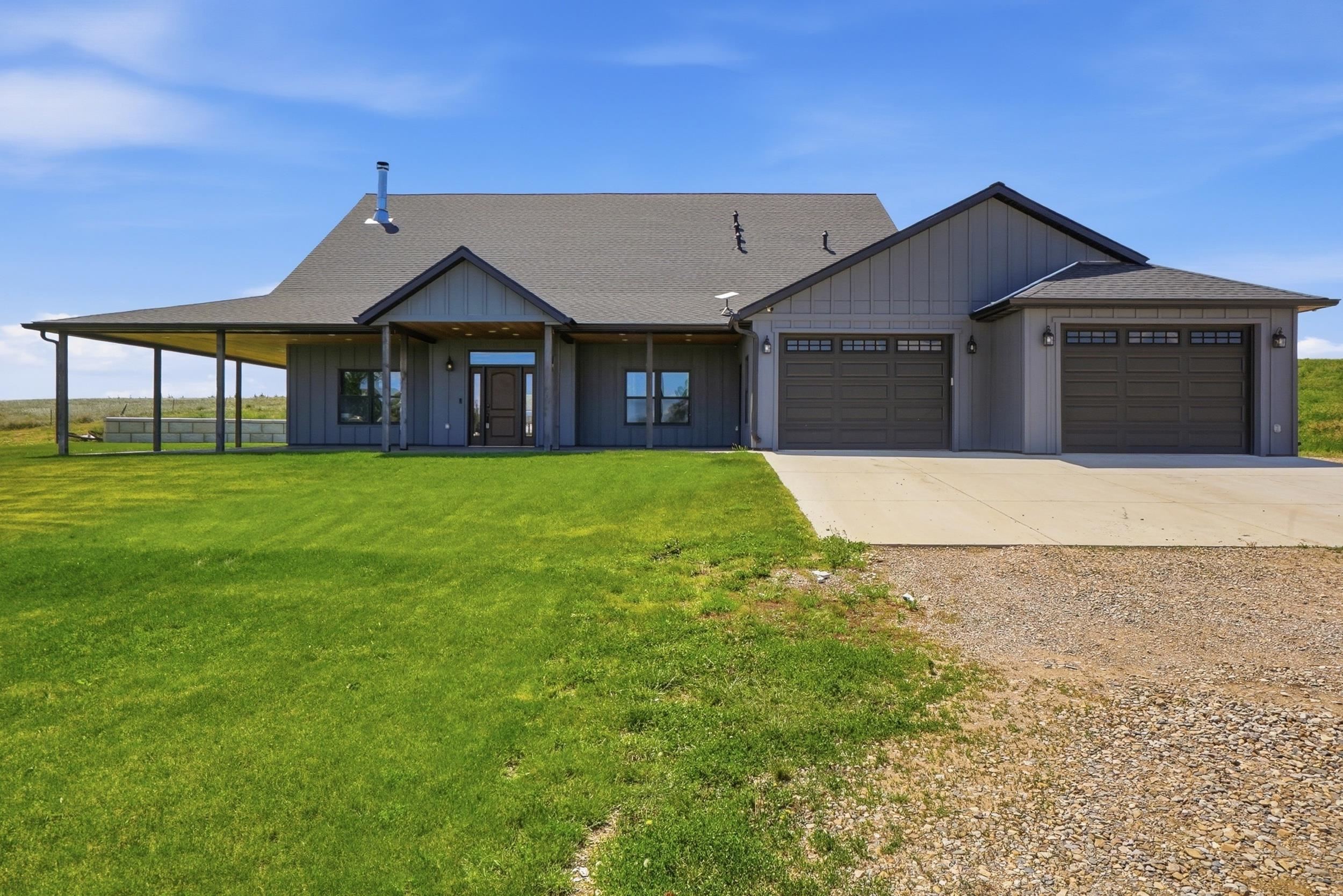 20258 Avalanche Road Property Photo 1