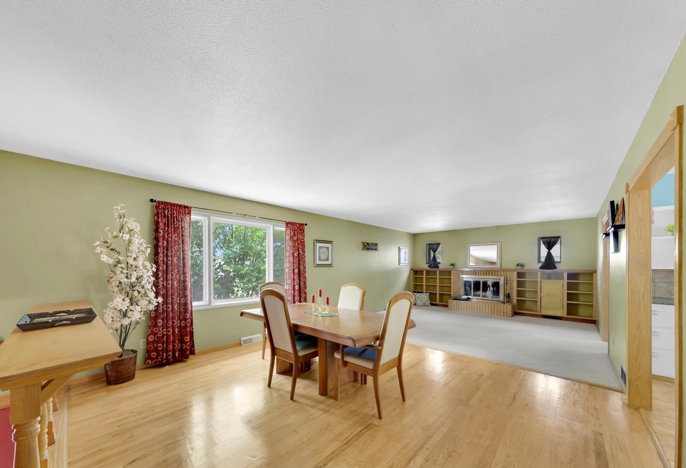 3902 Brookside Drive Property Photo 3