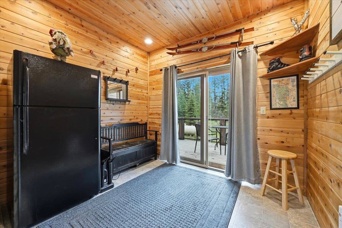 11200 Birch Drive Property Photo 3