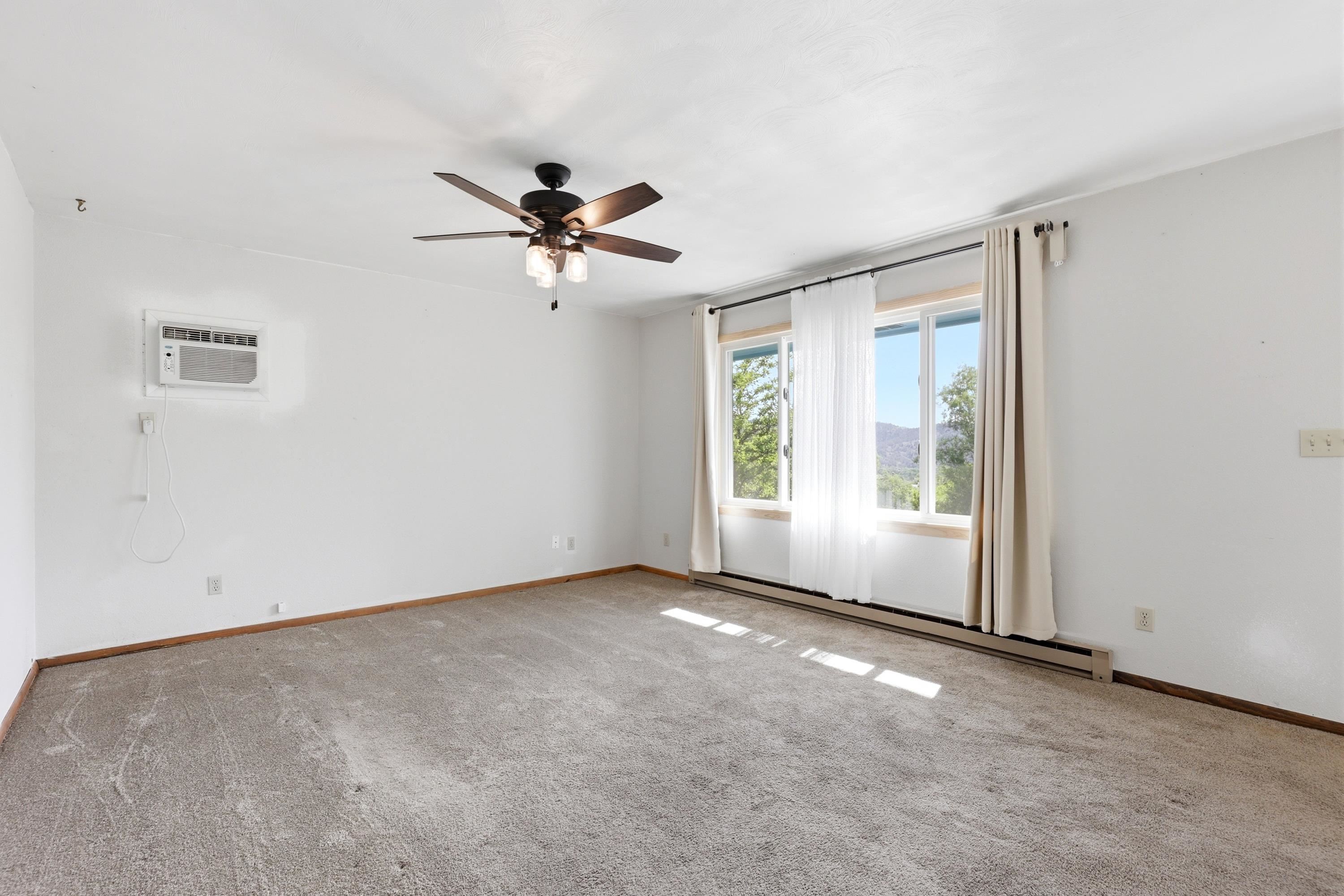 2518 Washington Avenue Property Photo 5