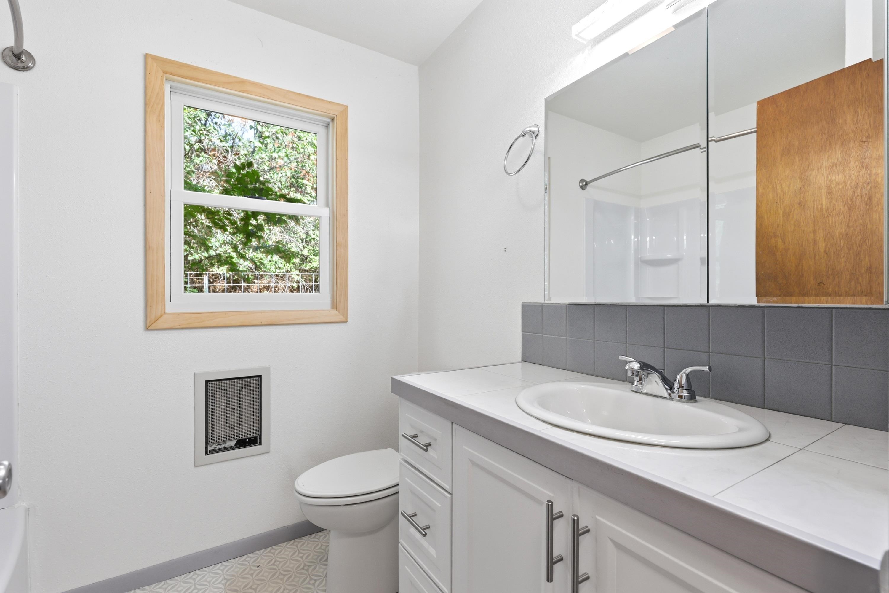 2518 Washington Avenue Property Photo 16
